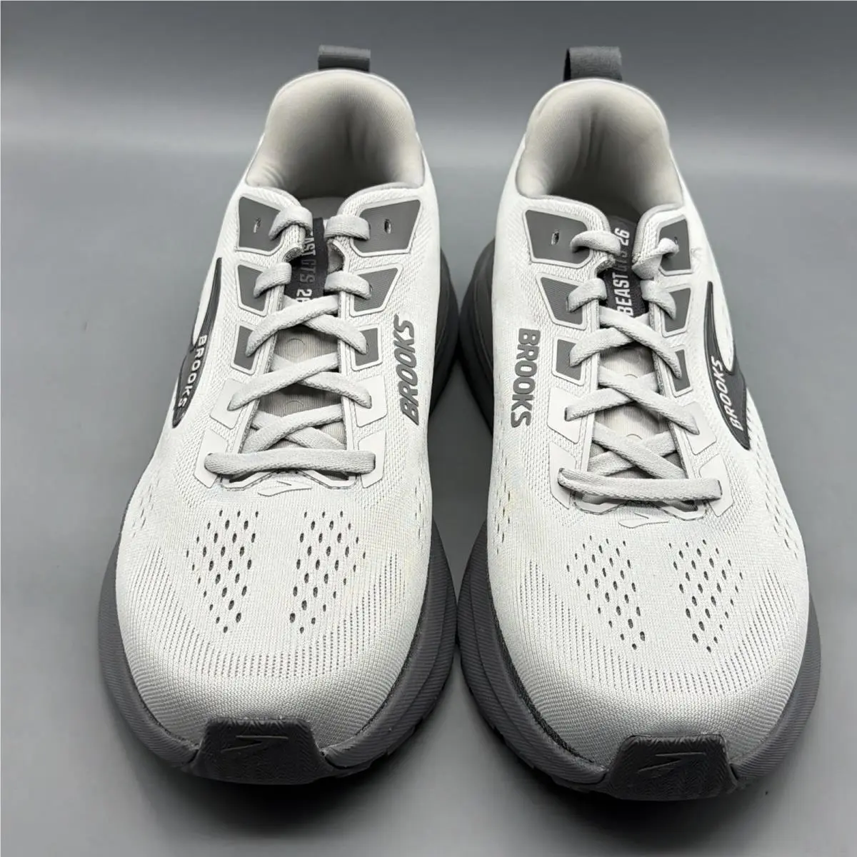 Brooks shoes - Brooks Beast GTS 26 - Beast GTS - 1104551D004 - Gray (UPC: 0195394755350) 0
