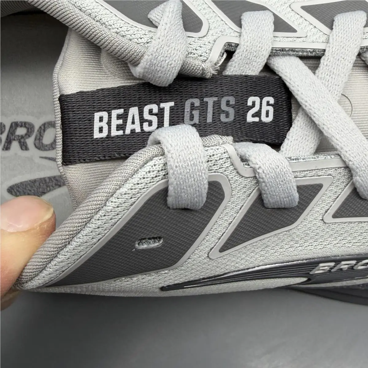 Brooks shoes - Brooks Beast GTS 26 - Beast GTS - 1104551D004 - Gray (UPC: 0195394755350) 9