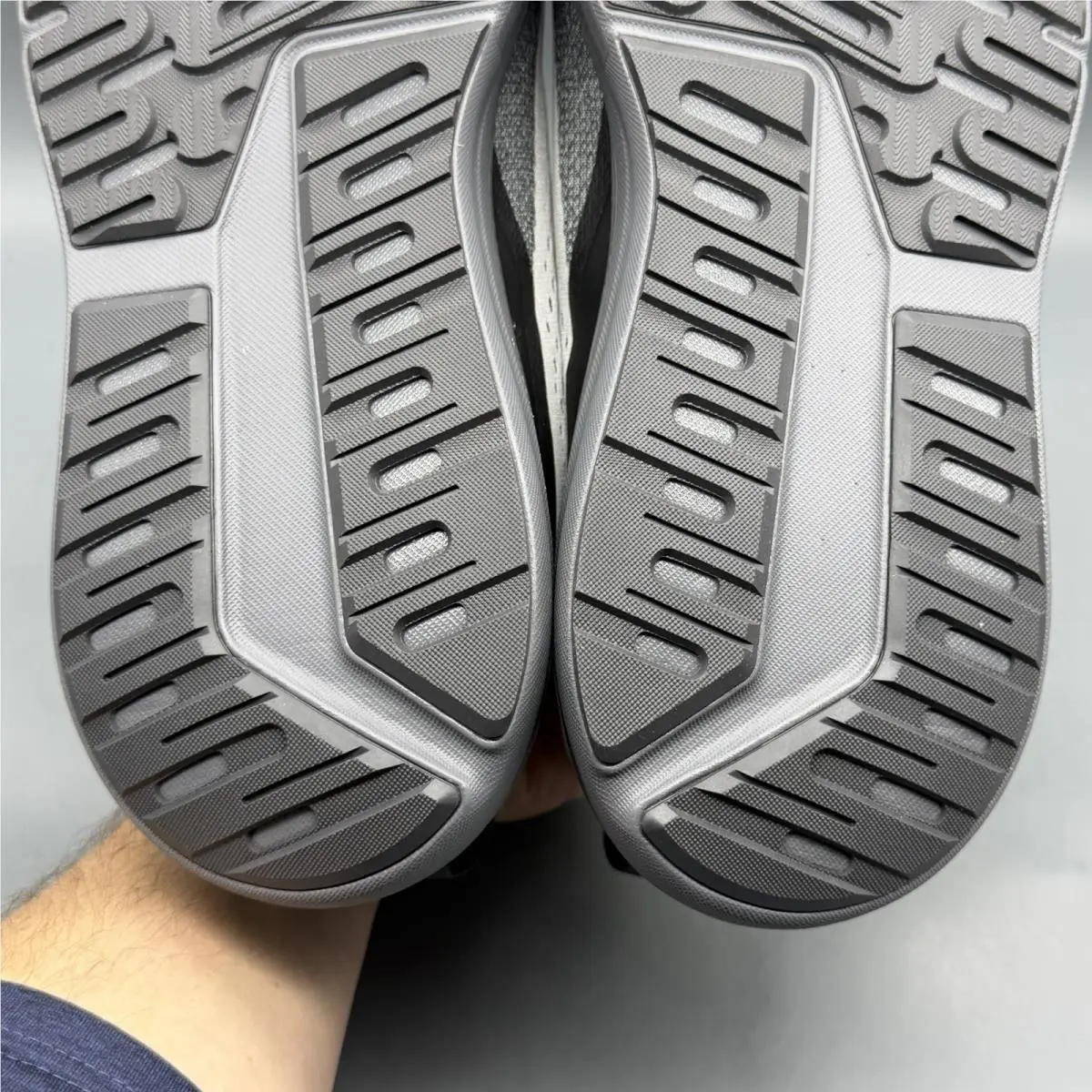 Brooks shoes - Brooks Beast GTS 26 - Beast GTS - 1104551D004 - Gray (UPC: 0195394755299) 8