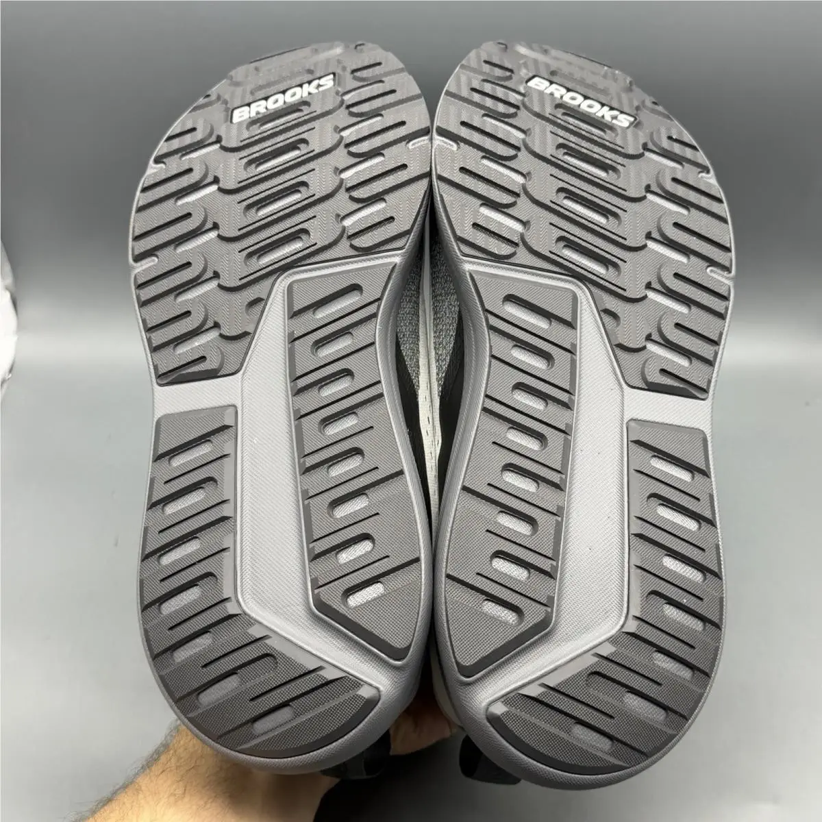 Brooks shoes - Brooks Beast GTS 26 - Beast GTS - 1104551D004 - Gray (UPC: 0195394755299) 6