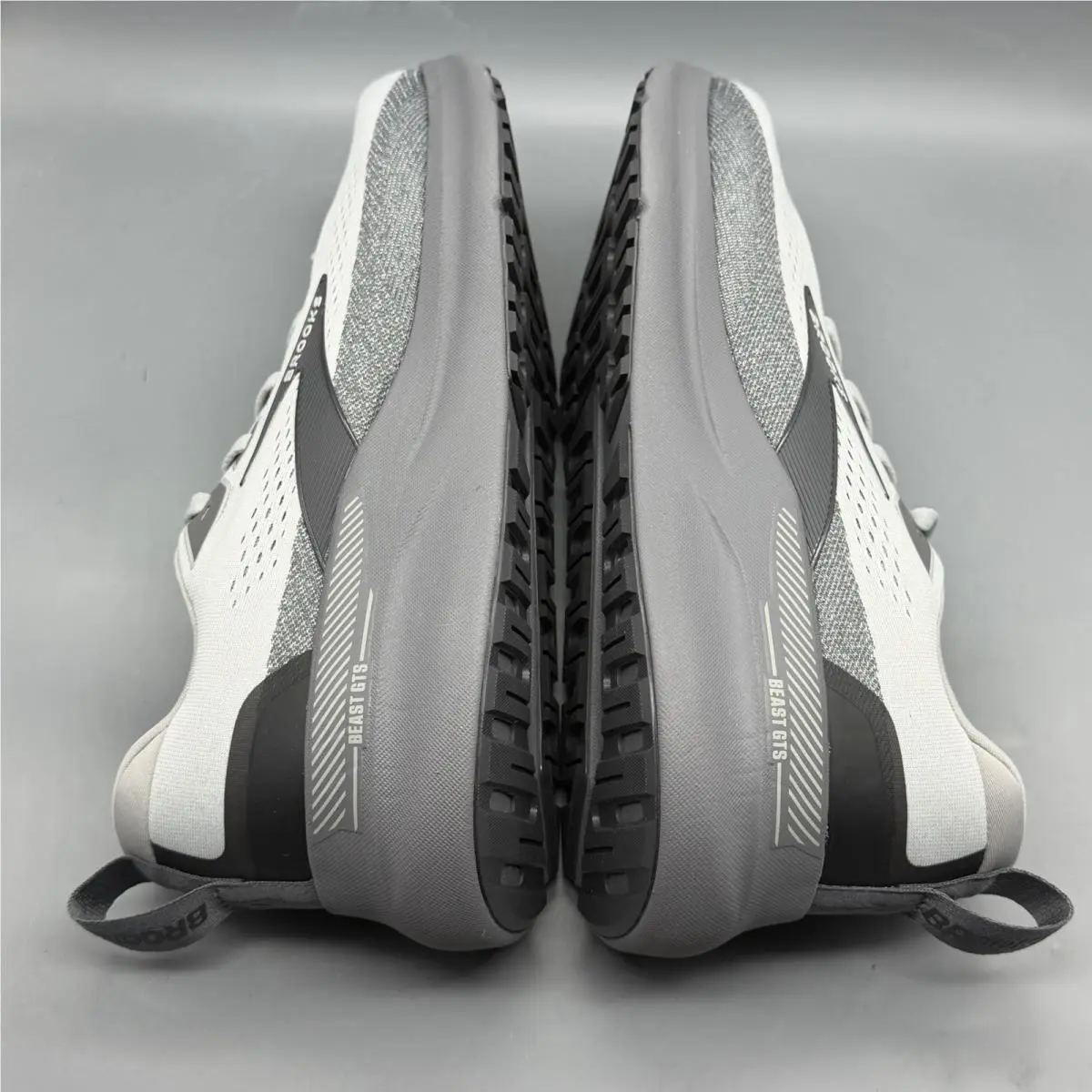 Brooks shoes - Brooks Beast GTS 26 - Beast GTS - 1104551D004 - Gray (UPC: 0195394755503) 4