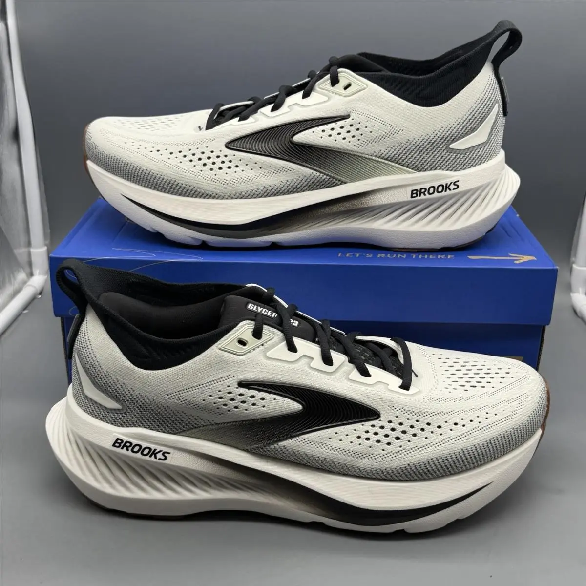 Brooks Glycerin 23 Men’s 9 2E Wide Running Shoes Walking Gym Sneakers White Gum