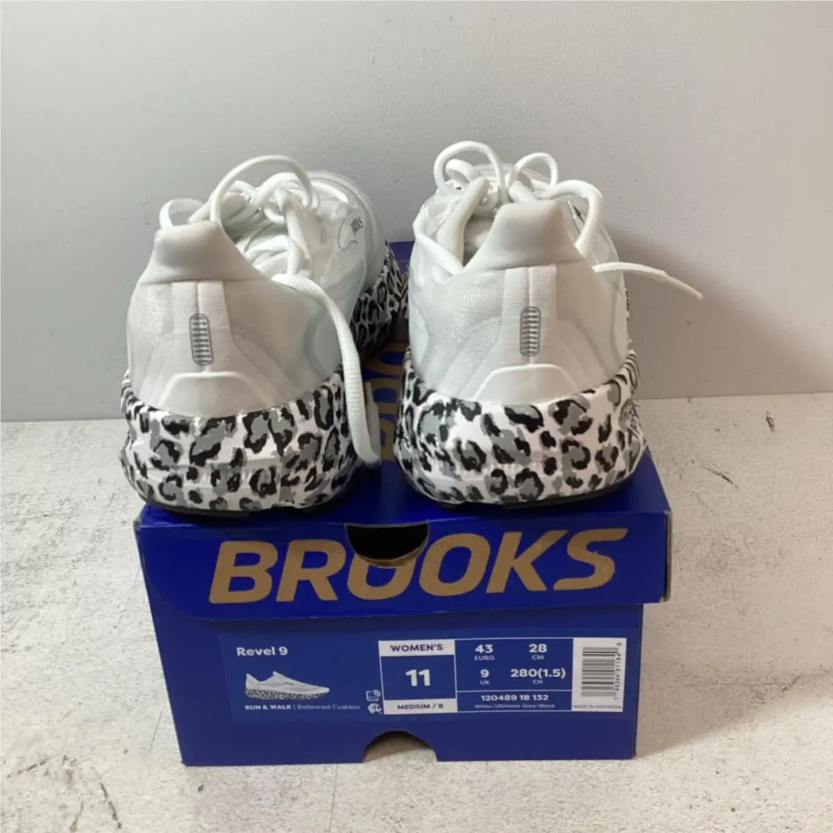 Brooks shoes - Brooks Revel - Revel - 120489 1B 132 - White, Gray, Black (UPC: 195394911640) 2