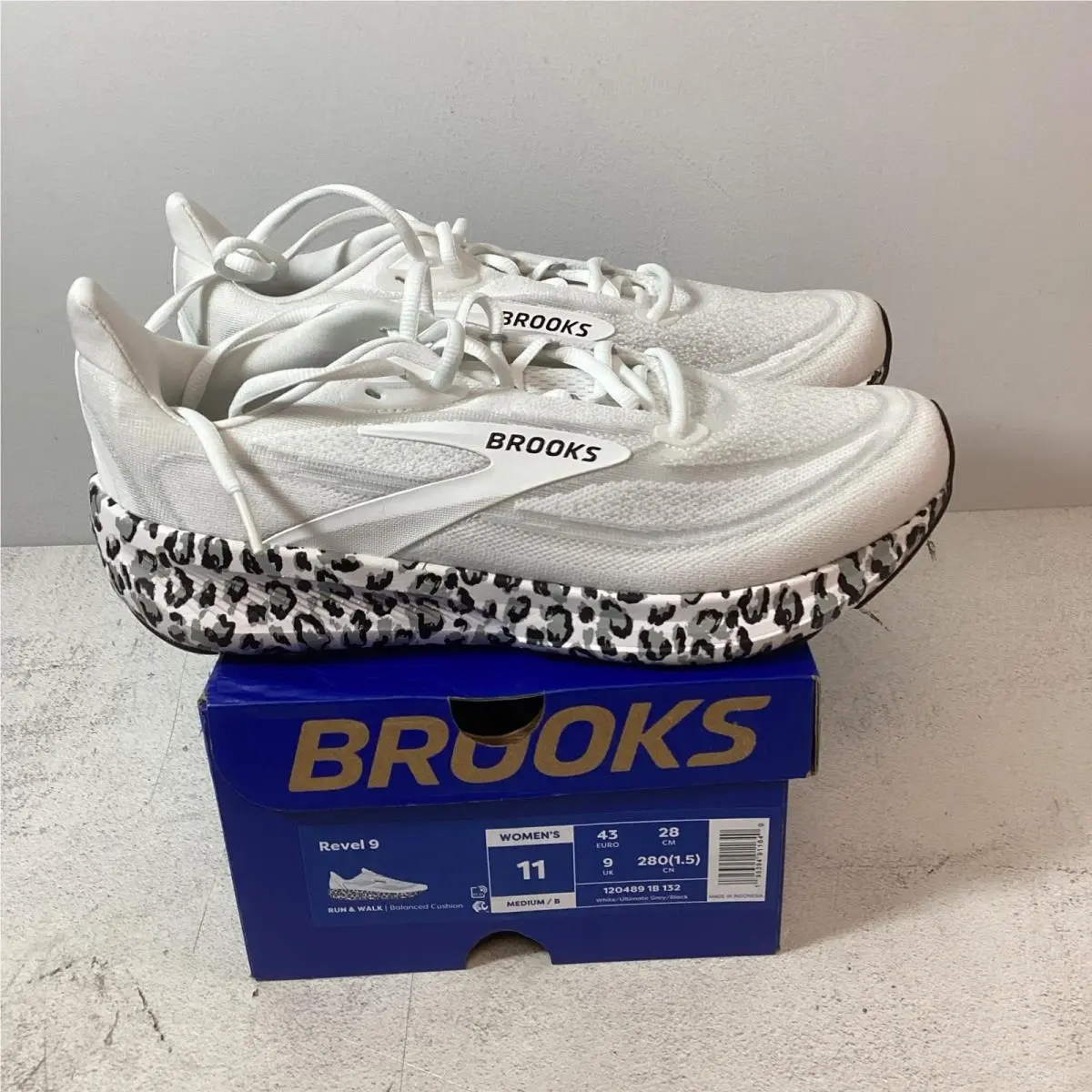 Brooks shoes - Brooks Revel - Revel - 120489 1B 132 - White, Gray, Black (UPC: 195394911640) 3