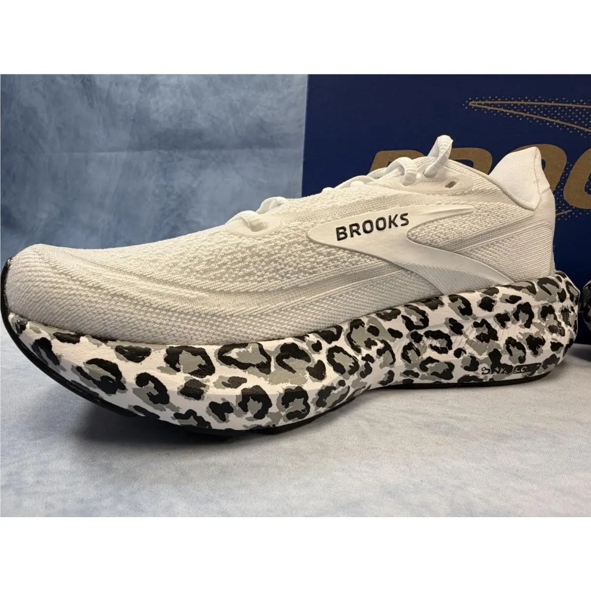 Brooks shoes - Brooks Revel 7 - Revel - 120489 1B 132 - White 12