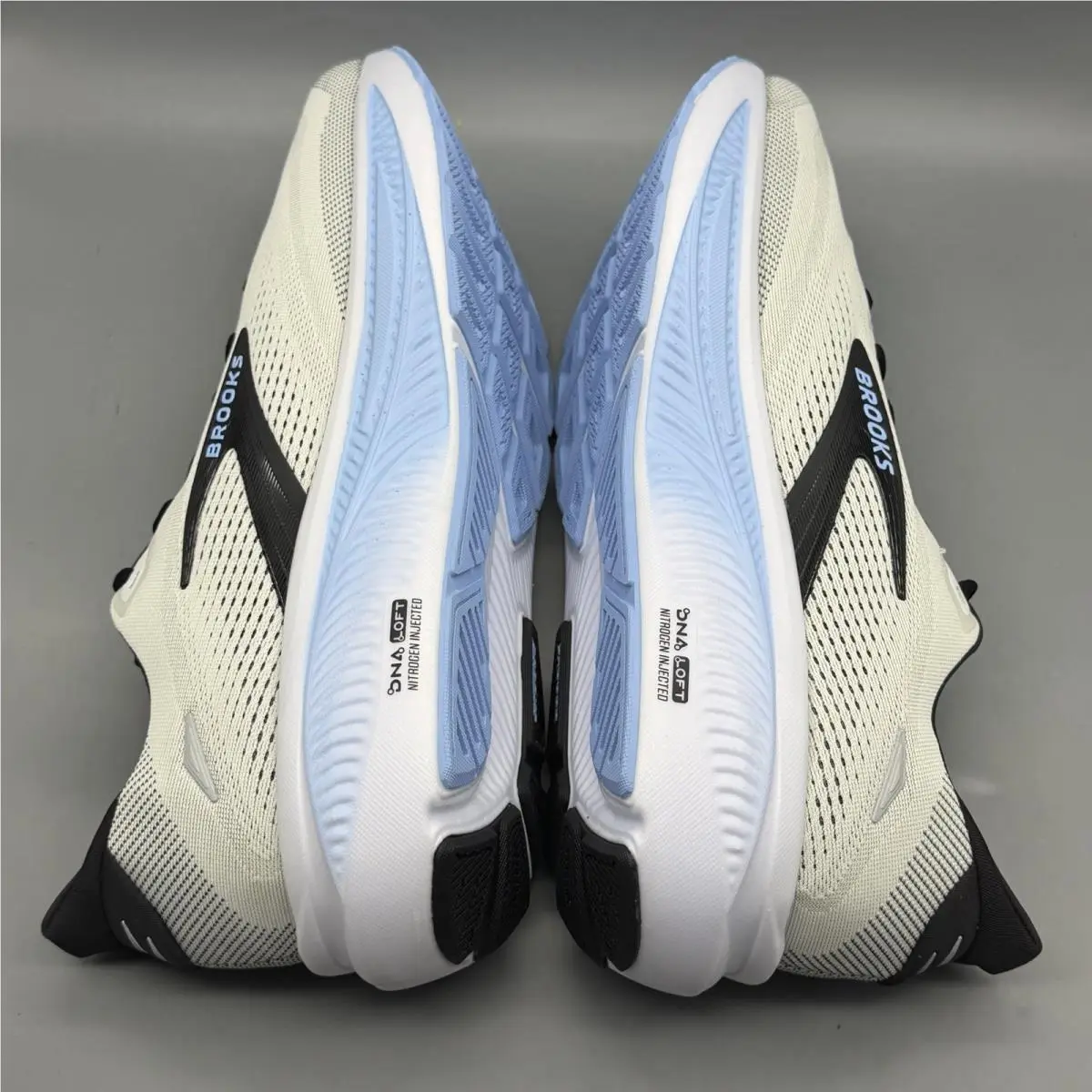 Brooks shoes - Brooks Ghost 18 - Ghost - 1104931D172 - Multicolor (UPC: 0195394870022) 3