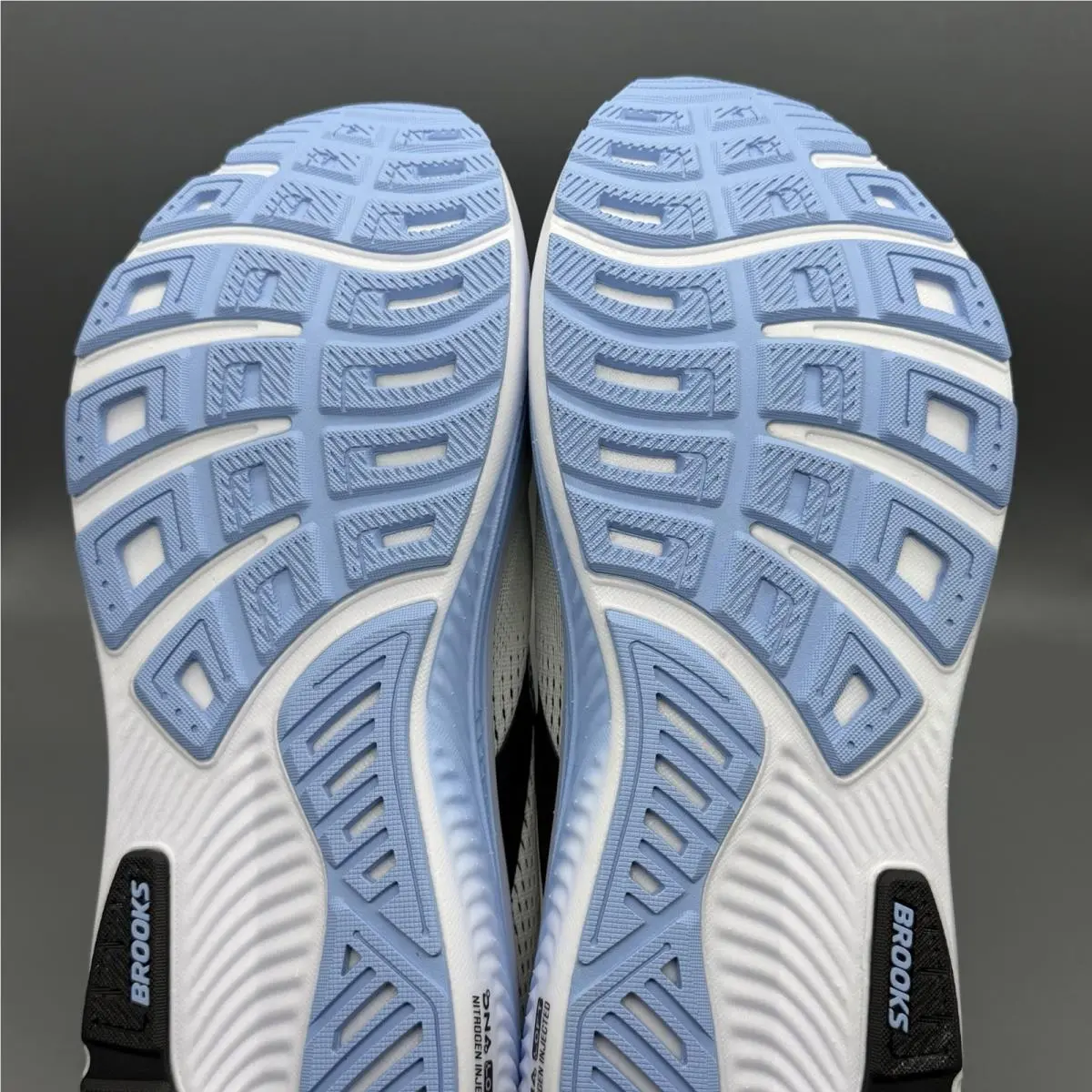 Brooks shoes - Brooks Ghost 18 - Ghost - 1104931D172 - Multicolor (UPC: 0195394870022) 7