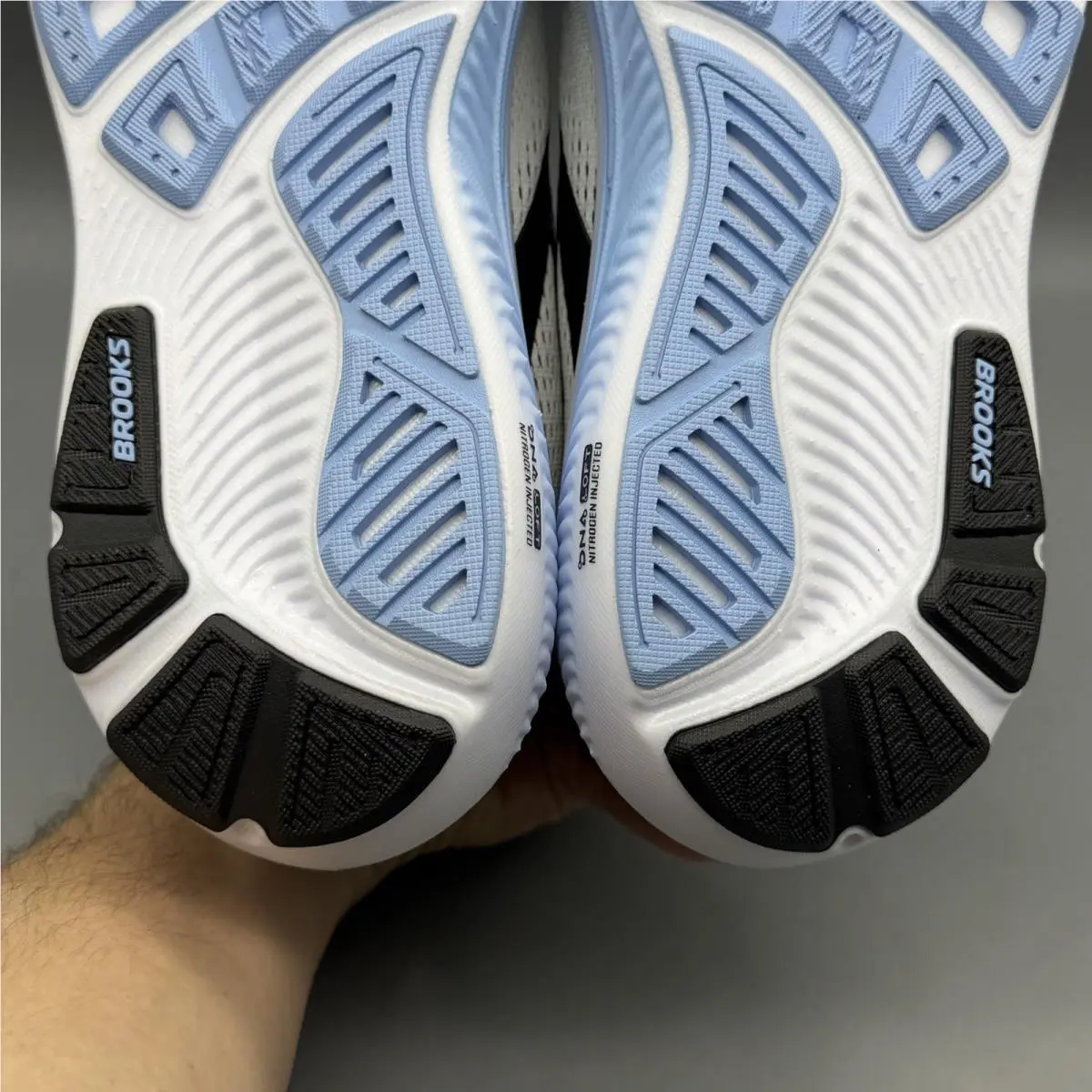 Brooks shoes - Brooks Ghost 18 - Ghost - 1104931D172 - Multicolor (UPC: 0195394869804) 8