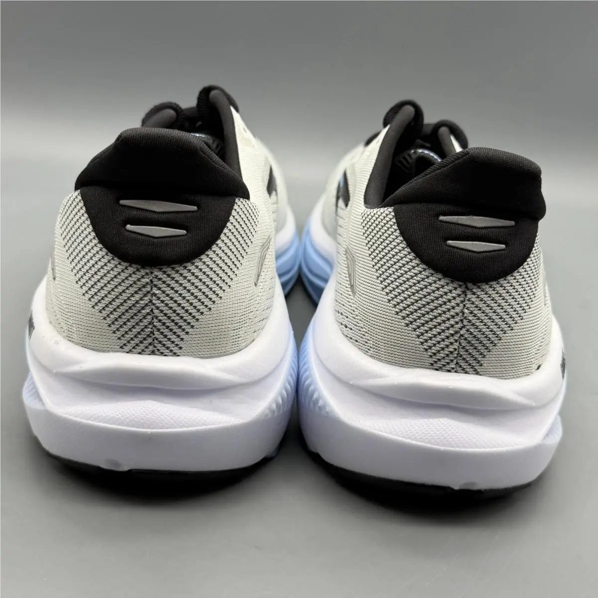 Brooks shoes - Brooks Ghost 18 - Ghost - 1104931D172 - Multicolor (UPC: 0195394869804) 2