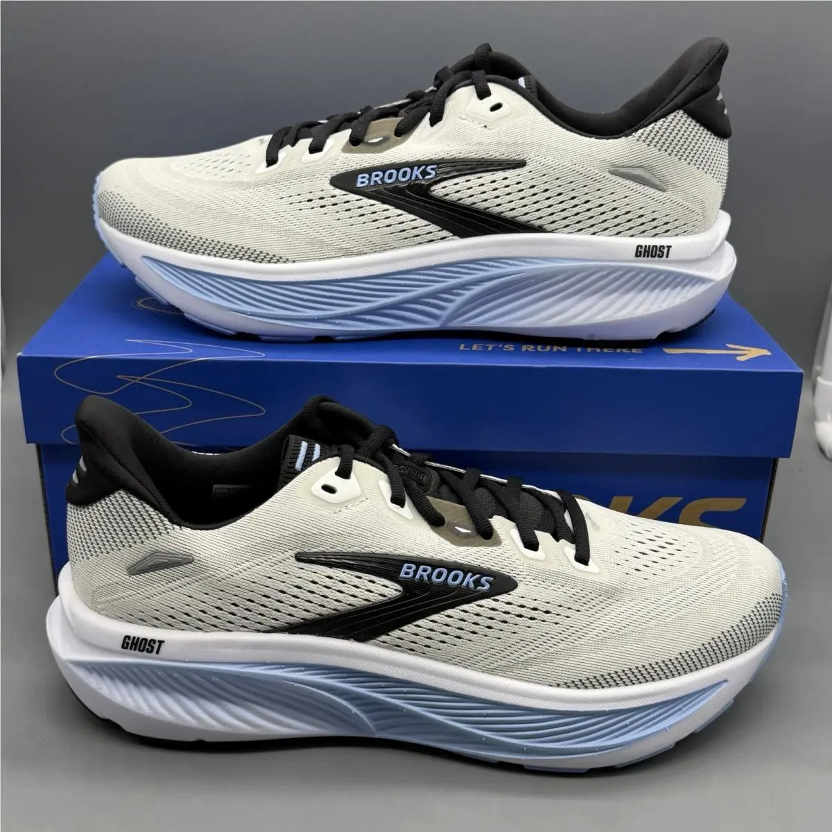 Brooks Ghost 18 Mens Size 8 D Running Training Gym Shoes White Black Blue