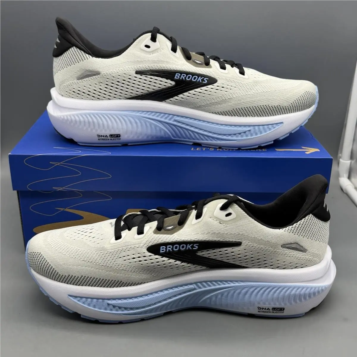Brooks shoes - Brooks Ghost 18 - Ghost - 1104931D172 - Multicolor (UPC: 0195394869804) 1