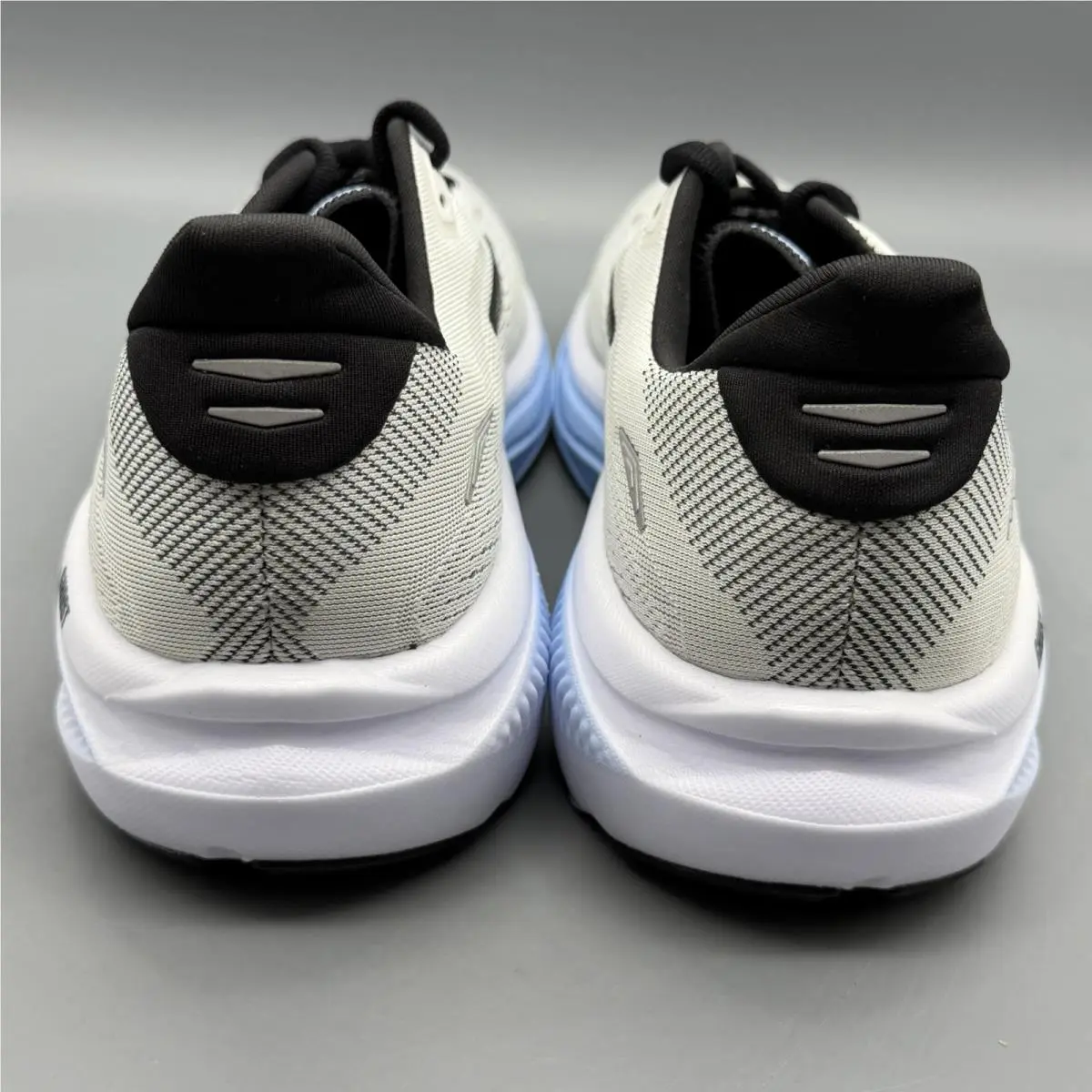 Brooks shoes - Brooks Ghost 18 - Ghost - 1104931D172 - Multicolor (UPC: 0195394869804) 2