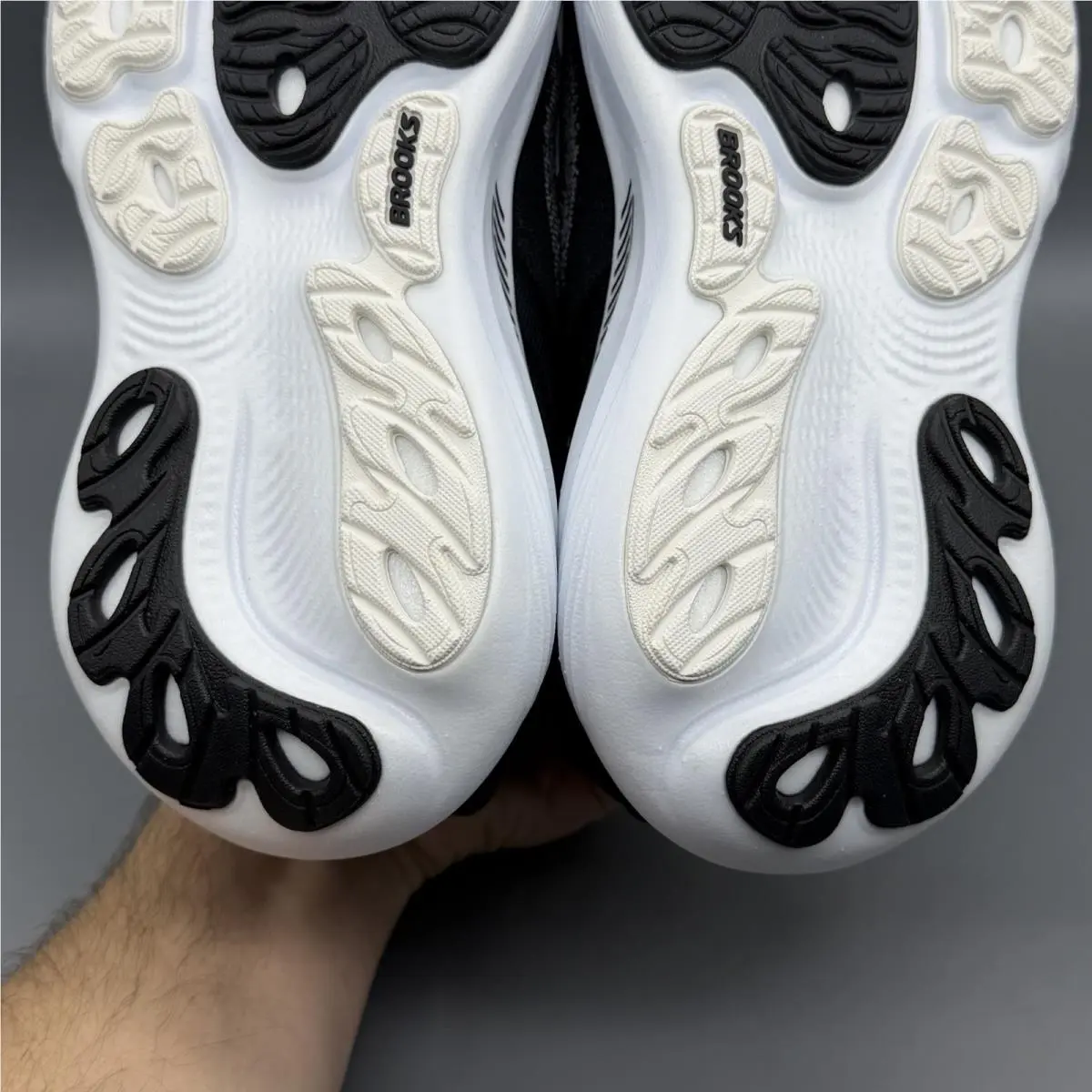 Brooks shoes - Brooks Adrenaline GTS 25 - Adrenaline GTS - 1204432E090 - Black (UPC: 0195394666885) 8