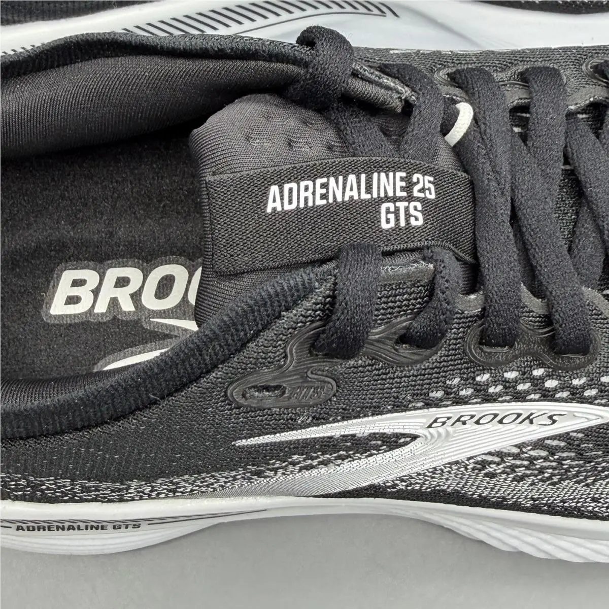 Brooks shoes - Brooks Adrenaline GTS 25 - Adrenaline GTS - 1204432E090 - Black (UPC: 0195394666885) 9
