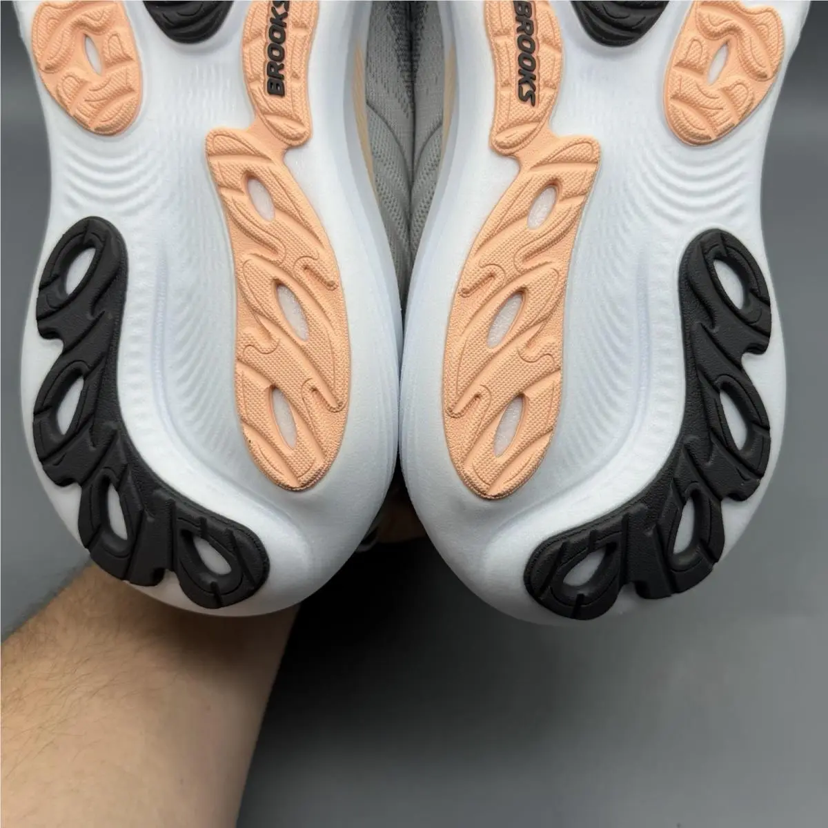 Brooks shoes - Brooks Adrenaline GTS 25 - Adrenaline GTS - 1204431B032 - Gray (UPC: 0195394666090) 8