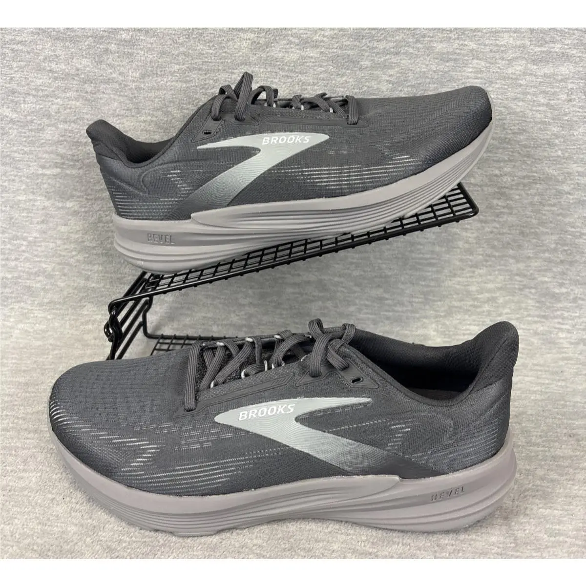 Brooks Revel 8 Running Sneakers Mens 10 Wide Gray Black Comfort Stable Trainers