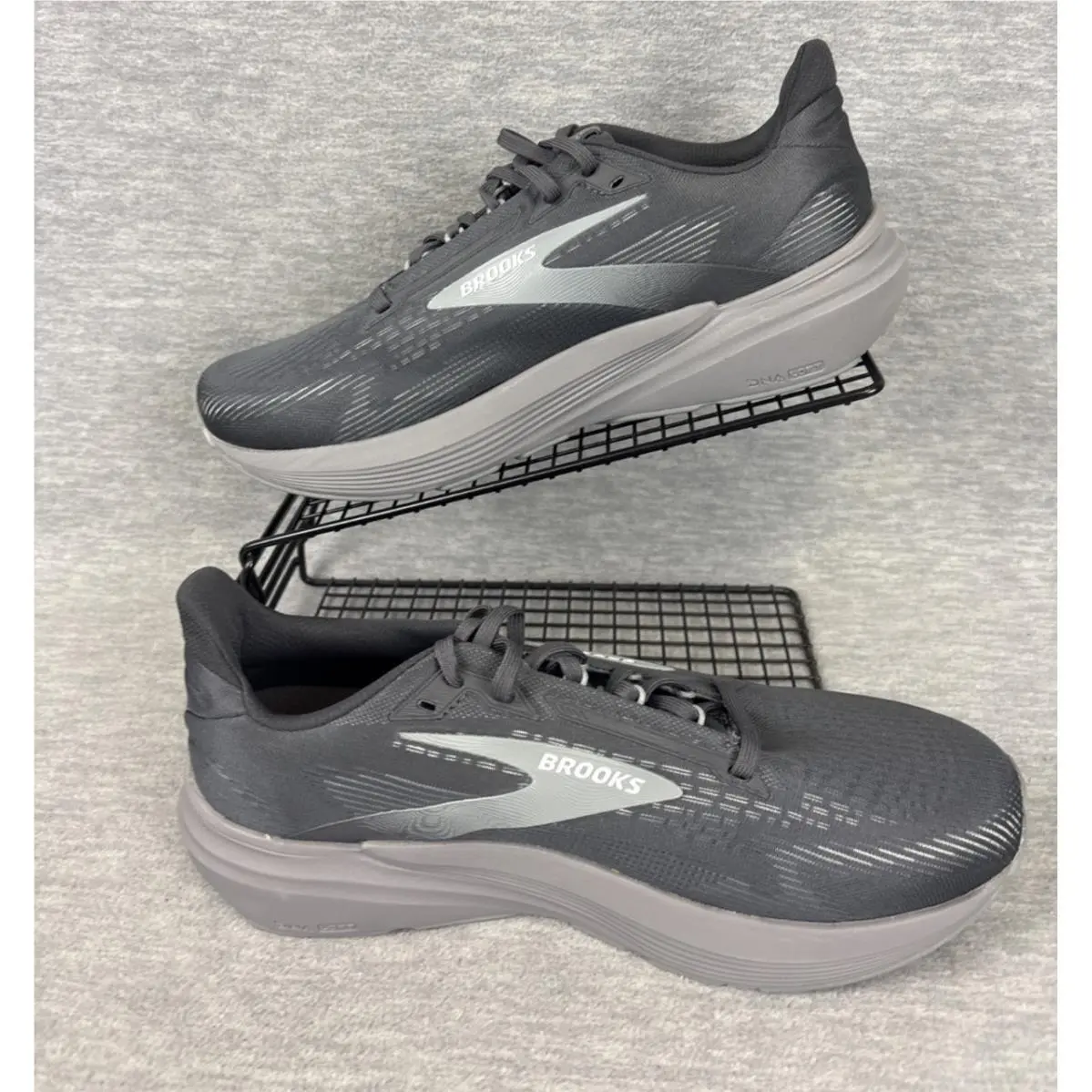 Brooks shoes - Brooks Revel - Revel - 110468 2E 014 - Black 0