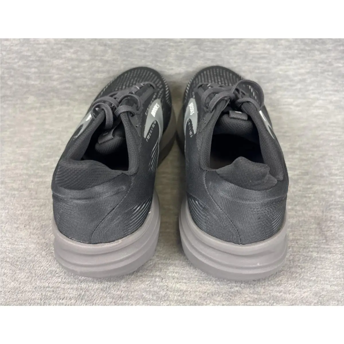 Brooks shoes - Brooks Revel - Revel - 110468 2E 014 - Black 1