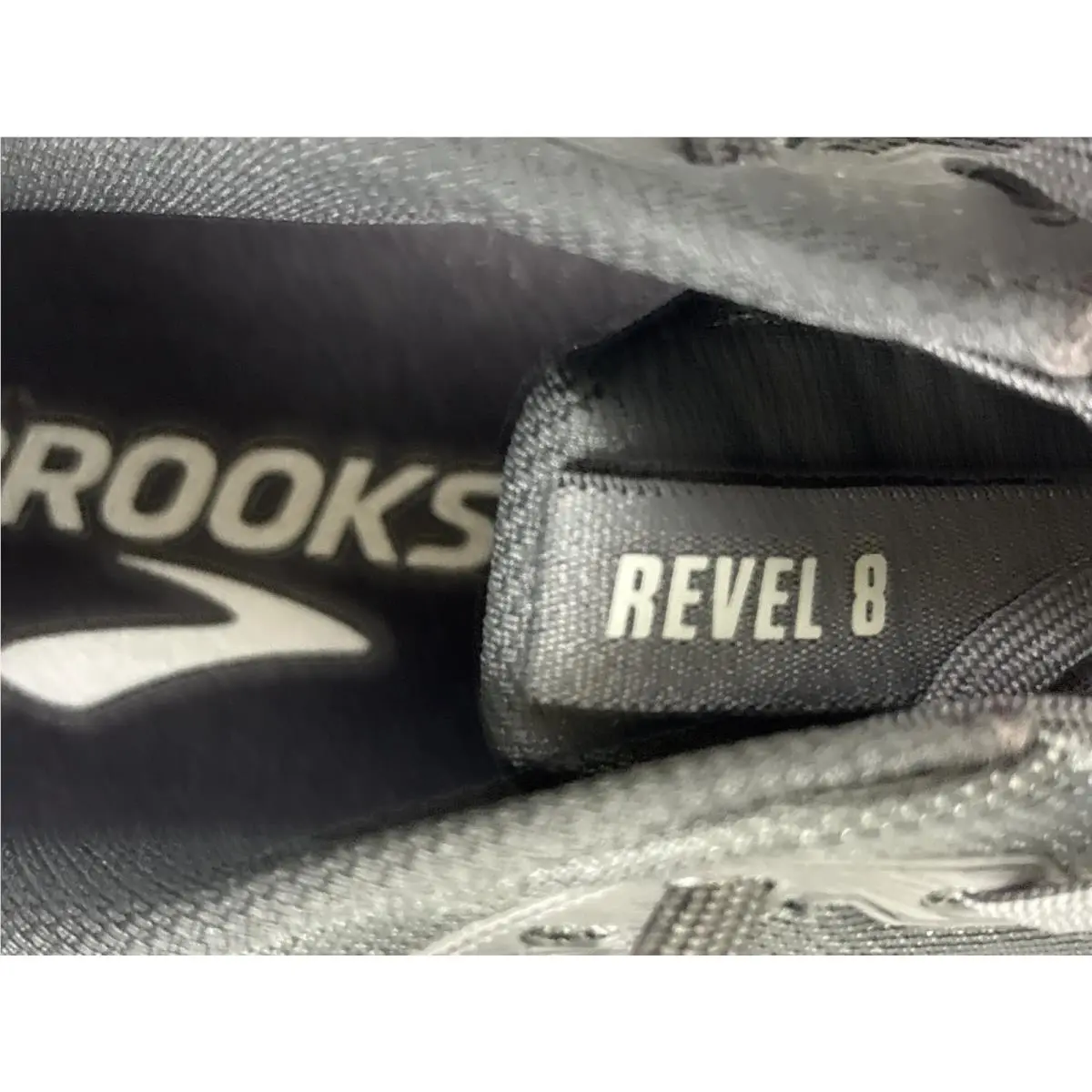 Brooks shoes - Brooks Revel - Revel - 110468 2E 014 - Black 4