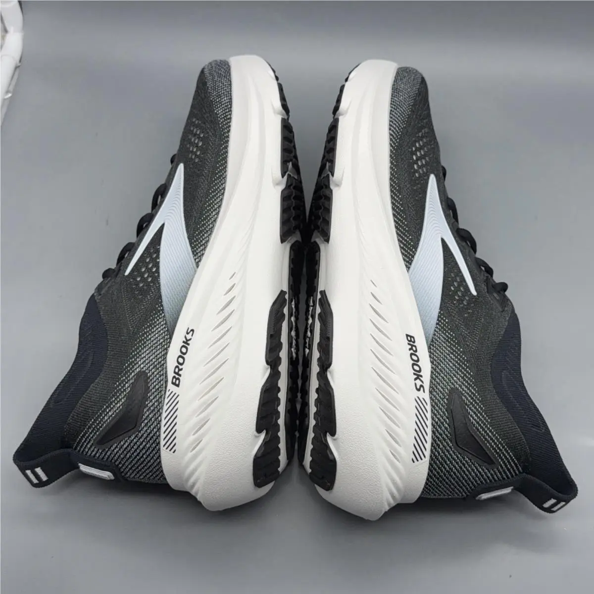 Brooks shoes - Glycerin GTS 23 - Glycerin GTS - 1105031D090 - Black 4