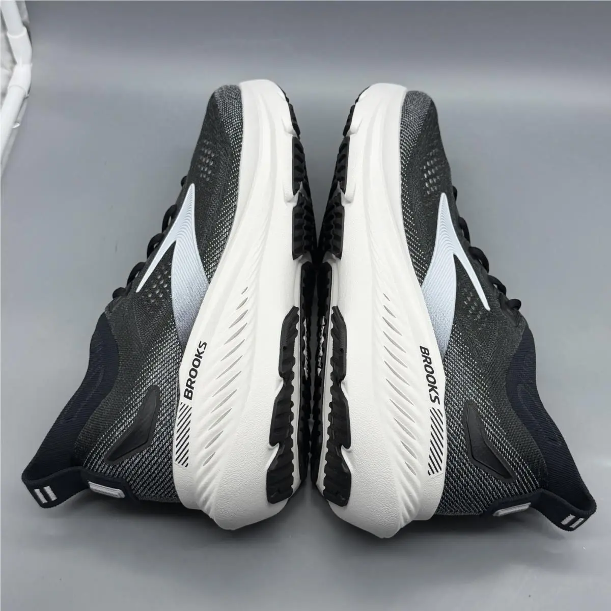 Brooks shoes - Glycerin GTS 23 - Glycerin GTS - 1105031D090 - Black 5