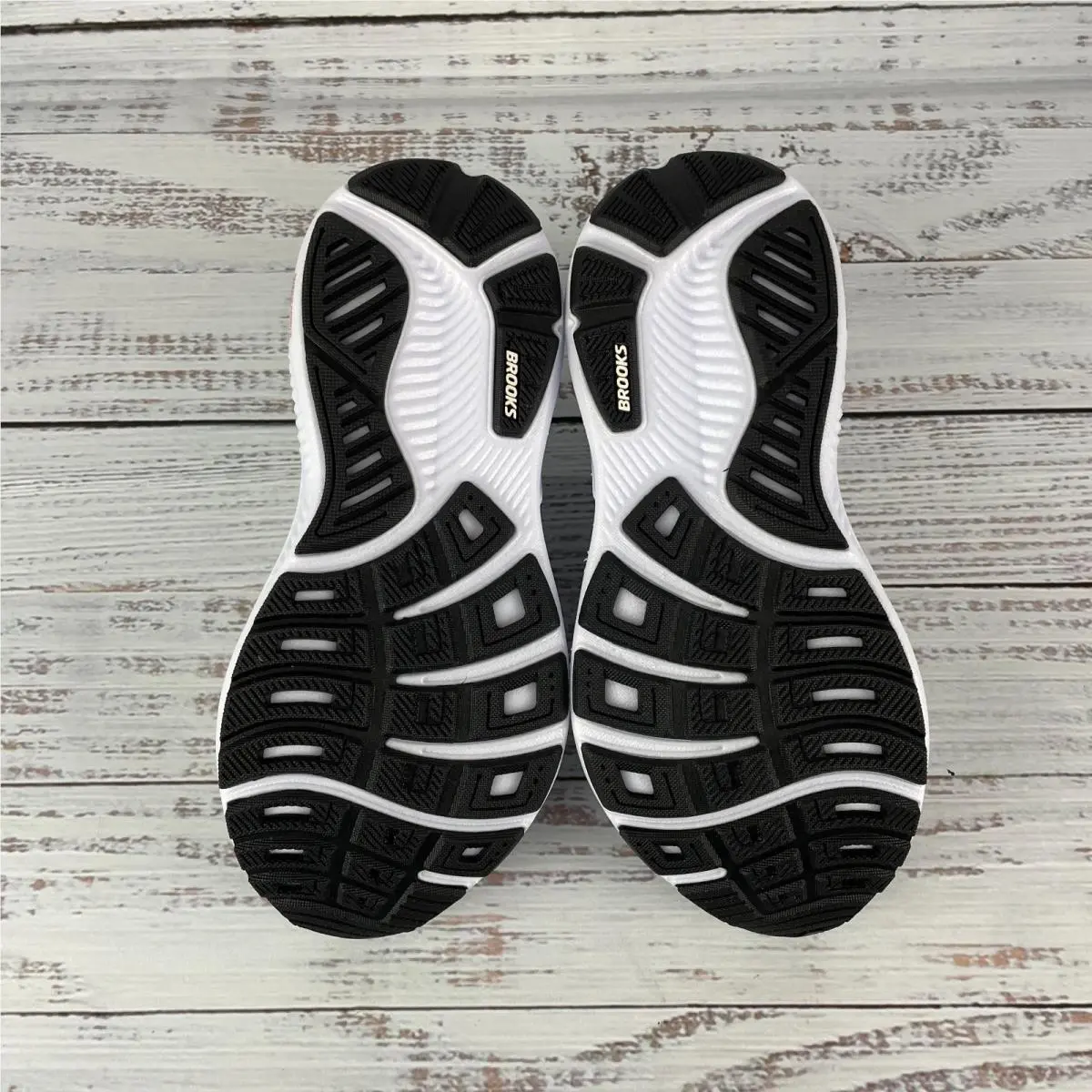 Brooks shoes - Brooks Ghost - Ghost - White (UPC: 195394872309) 6