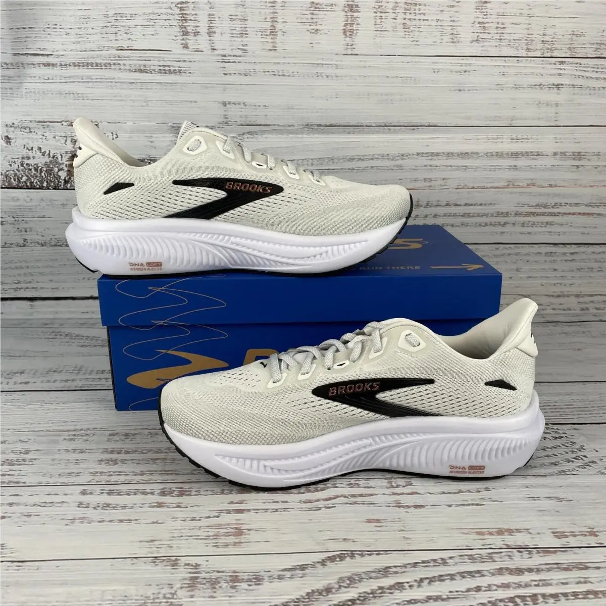 Brooks shoes - Brooks Ghost - Ghost - White (UPC: 195394872620) 0