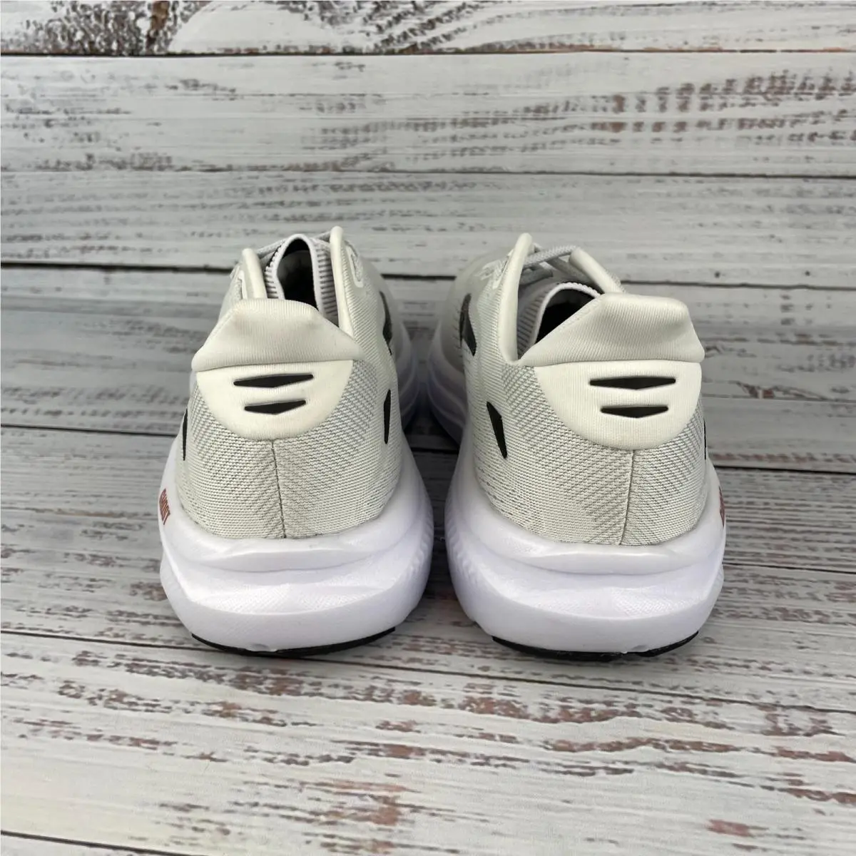 Brooks shoes - Brooks Ghost - Ghost - White (UPC: 195394872620) 3