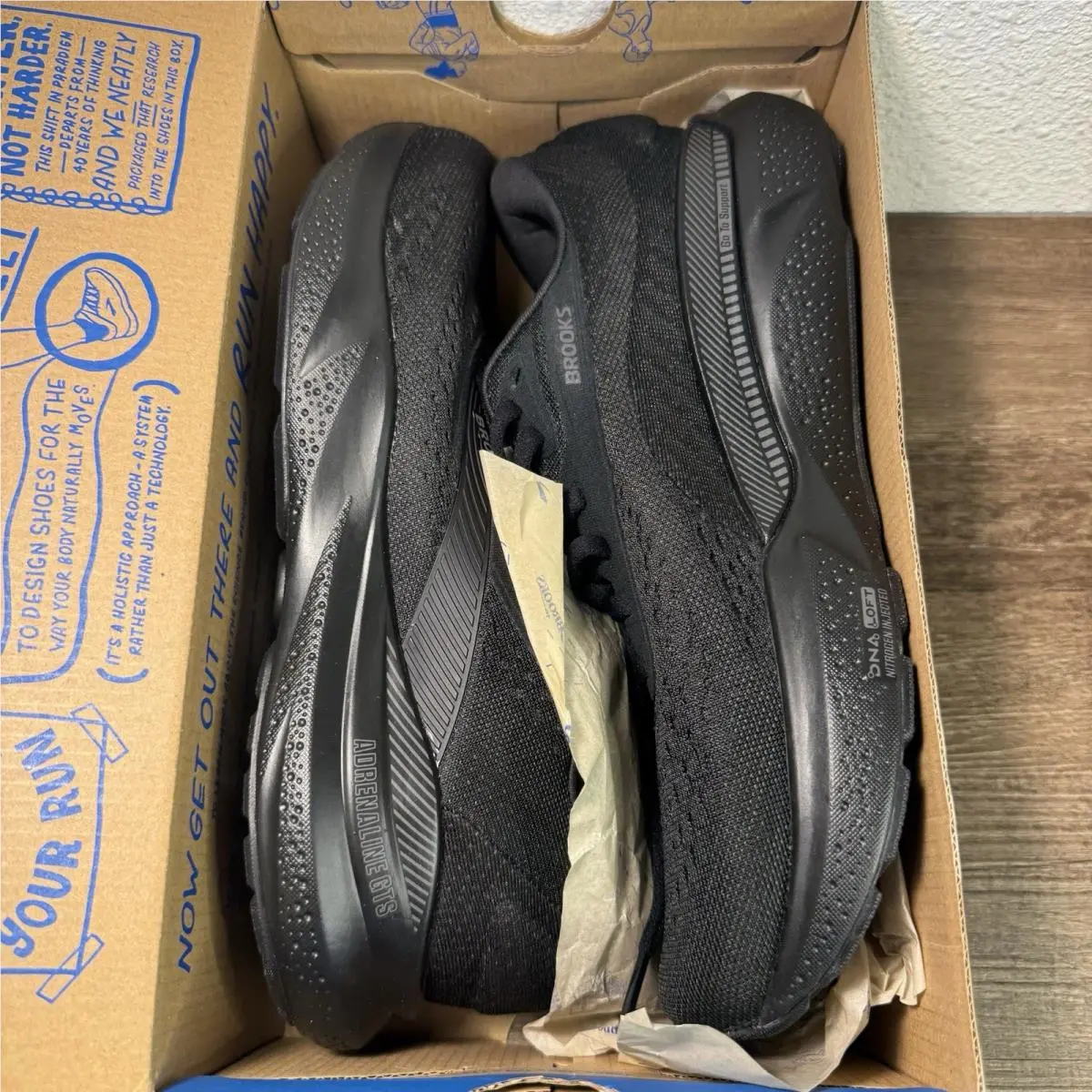 Brooks shoes - Brooks Adrenaline GTS 24 - Adrenaline GTS - 1204261D020 - Black 1