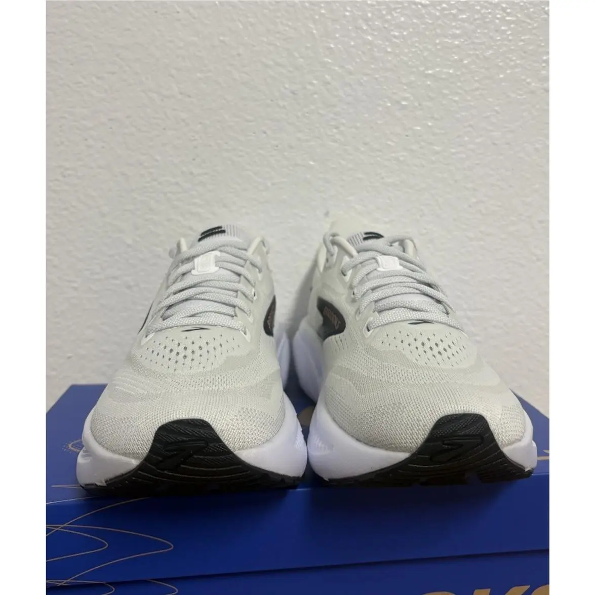Brooks shoes - Ghost 18 - Ghost - White 0