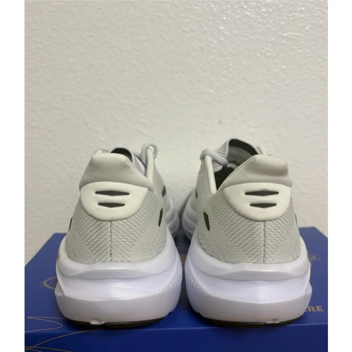 Brooks shoes - Ghost 18 - Ghost - White 2