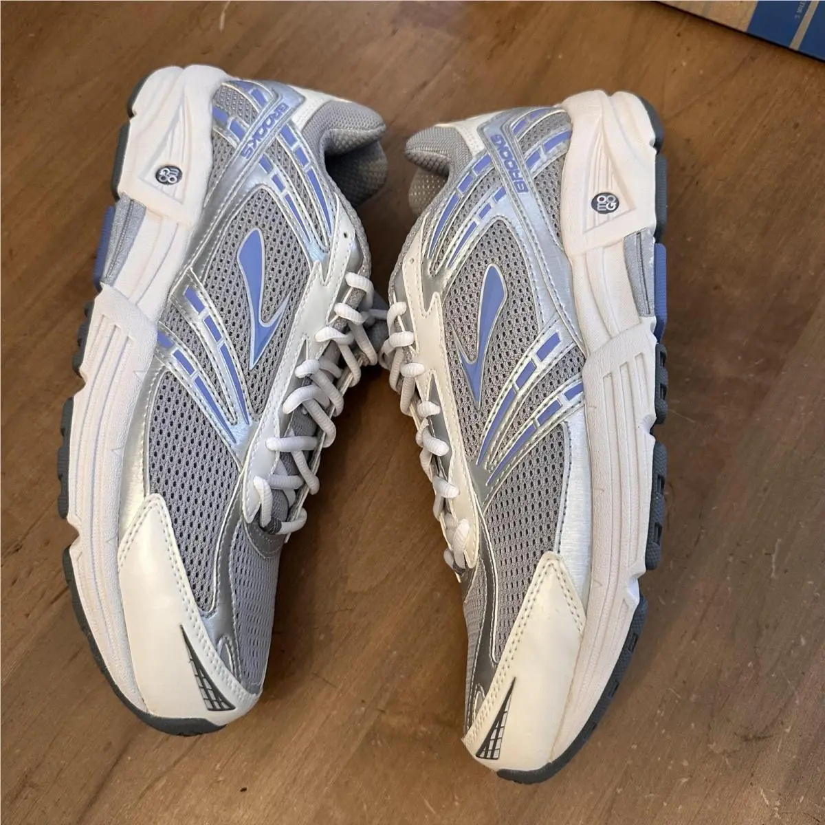 Brooks shoes - Unknown - Unknown - Silver 2