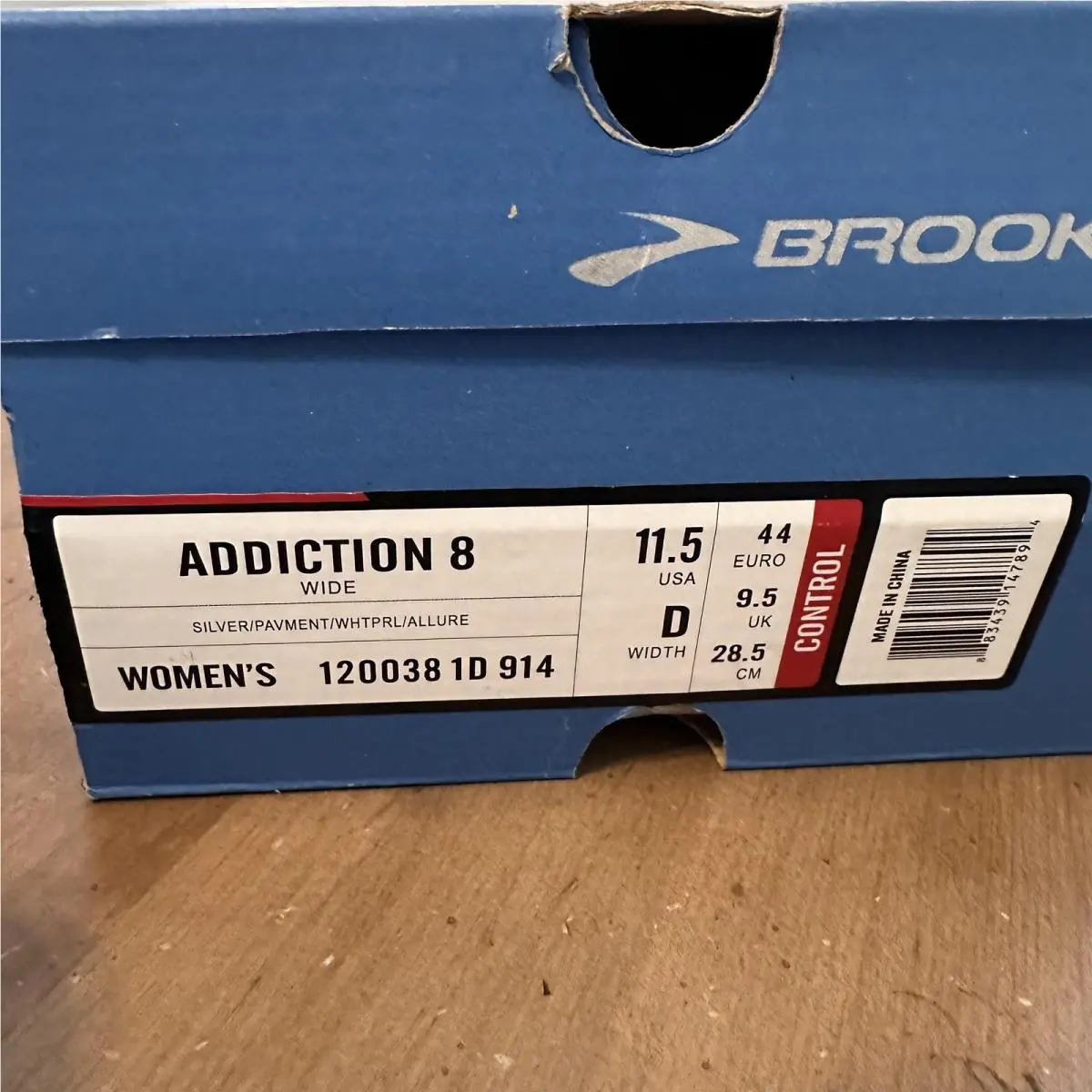 Brooks shoes - Unknown - Unknown - Silver 5