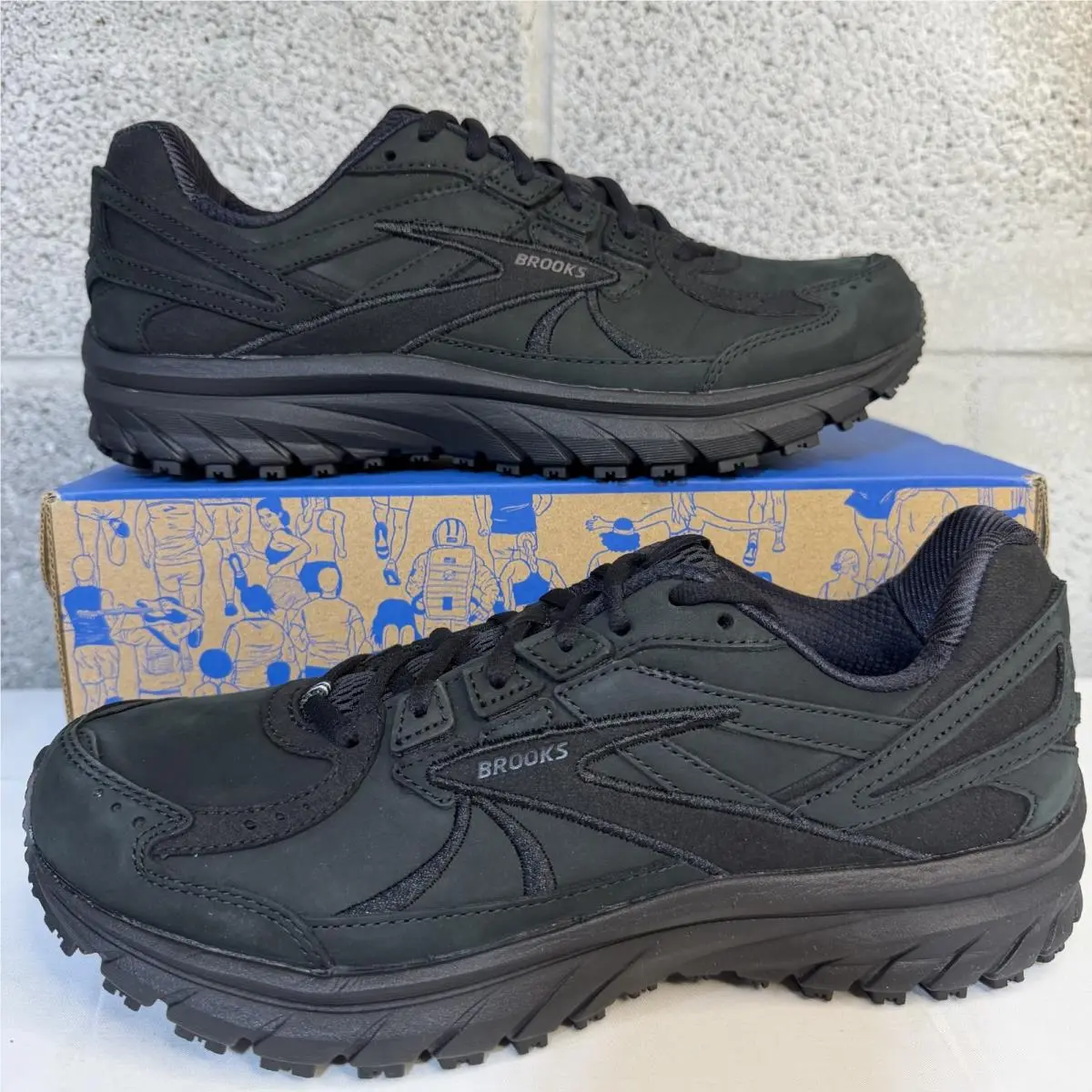Brooks Zeal Walker Color Black Full Women’s Size 9.5