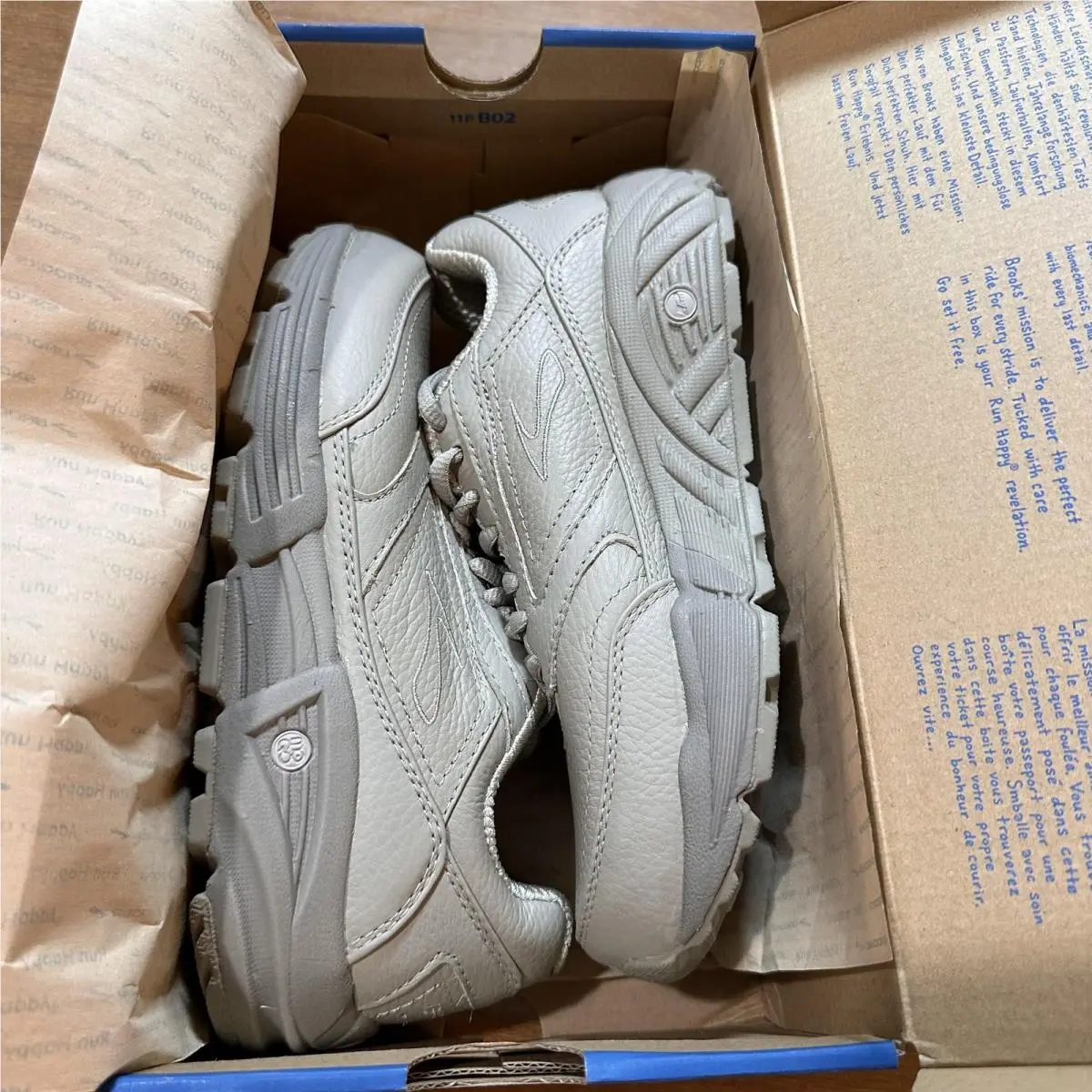 Brooks shoes - Unknown - Unknown - 120032 2A 121 - Beige 6