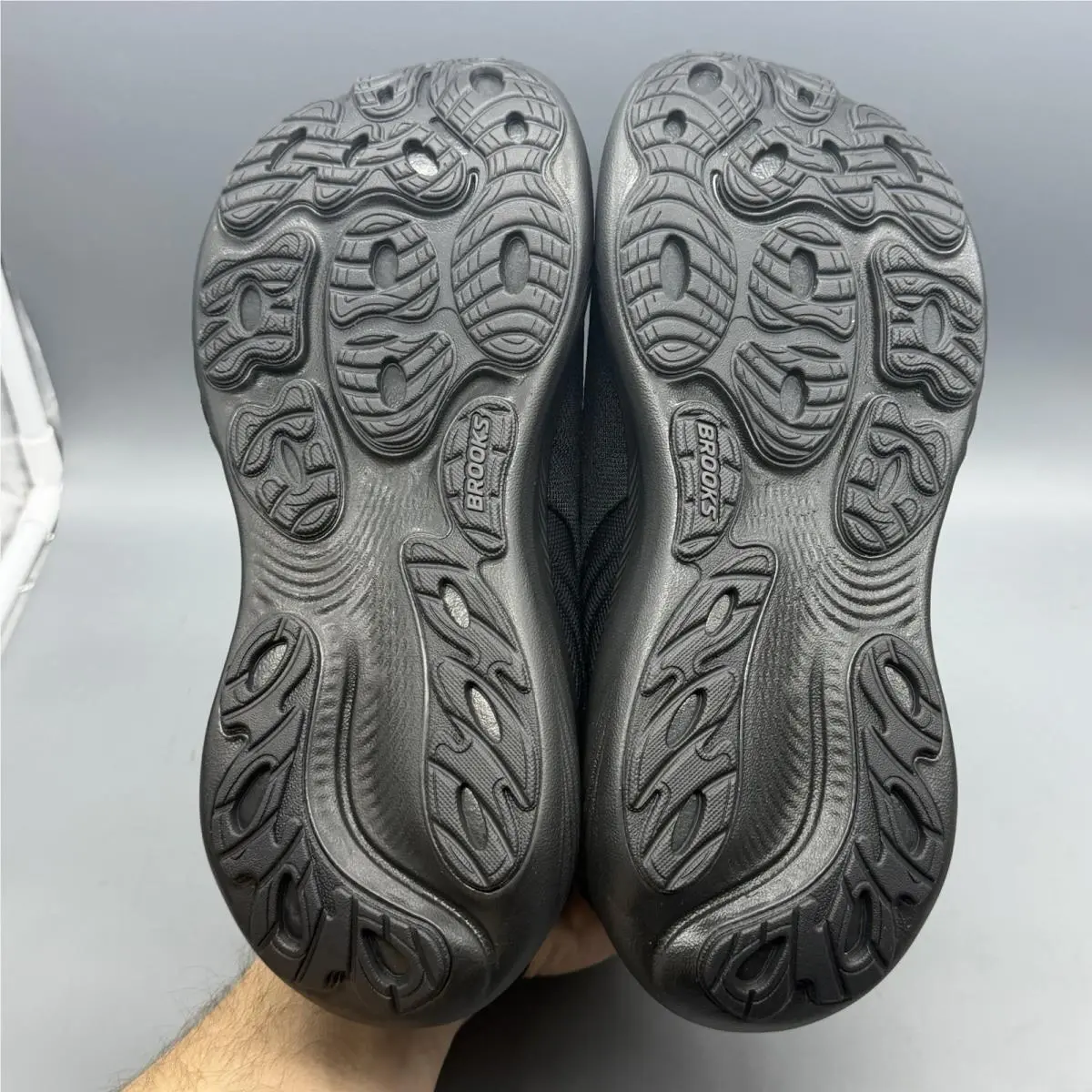 Brooks shoes - Brooks Adrenaline GTS 25 - Adrenaline GTS - 1204431B693 - Black (UPC: 0195394664775) 6