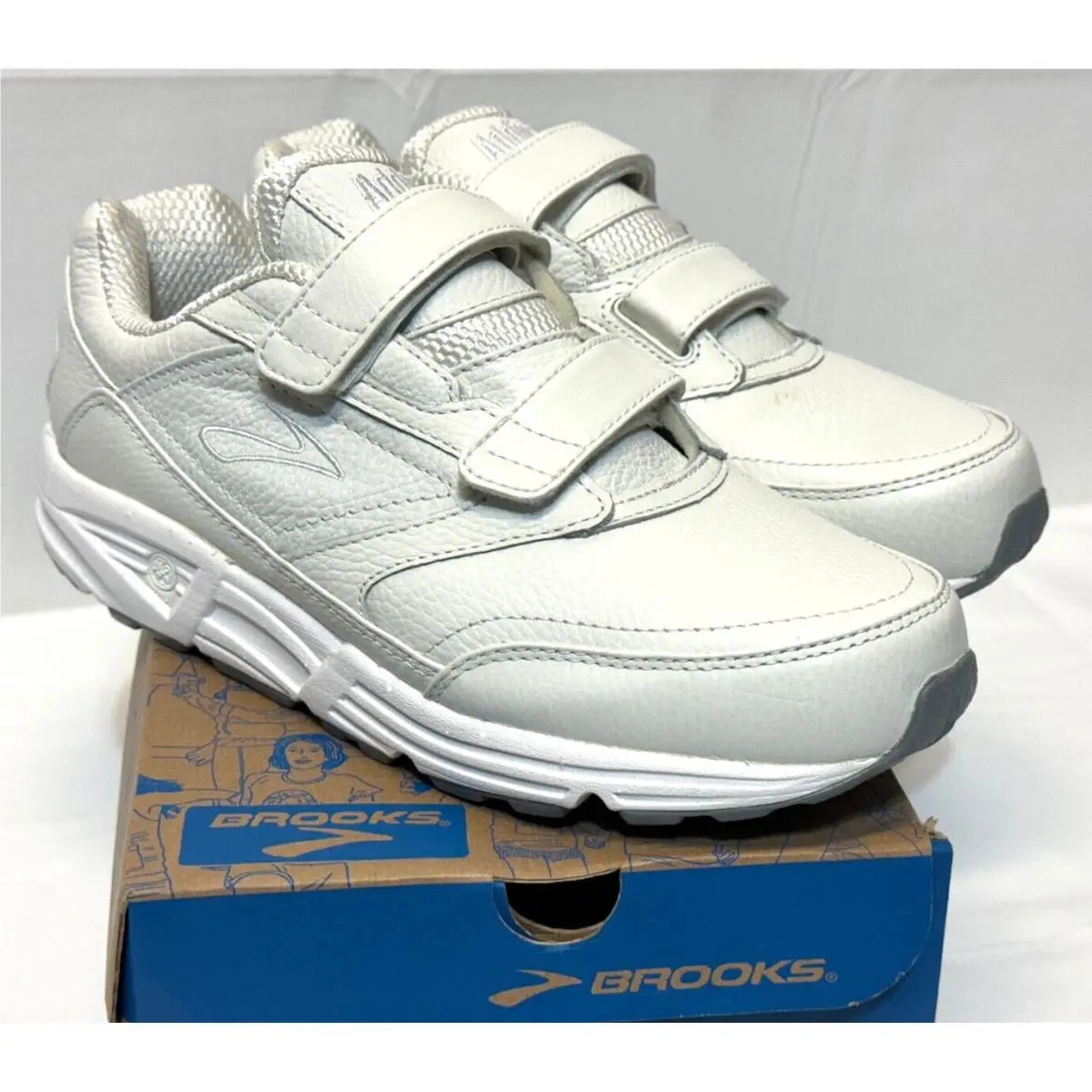 Brooks shoes - Brooks Addiction Walker - Addiction Walker - 110040 - White (UPC: 883439092675) 3