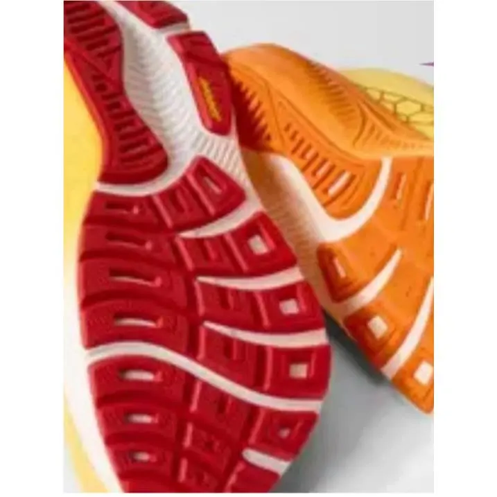 Brooks shoes - Brooks Winnie the Pooh - Winnie the Pooh - Yellow 3