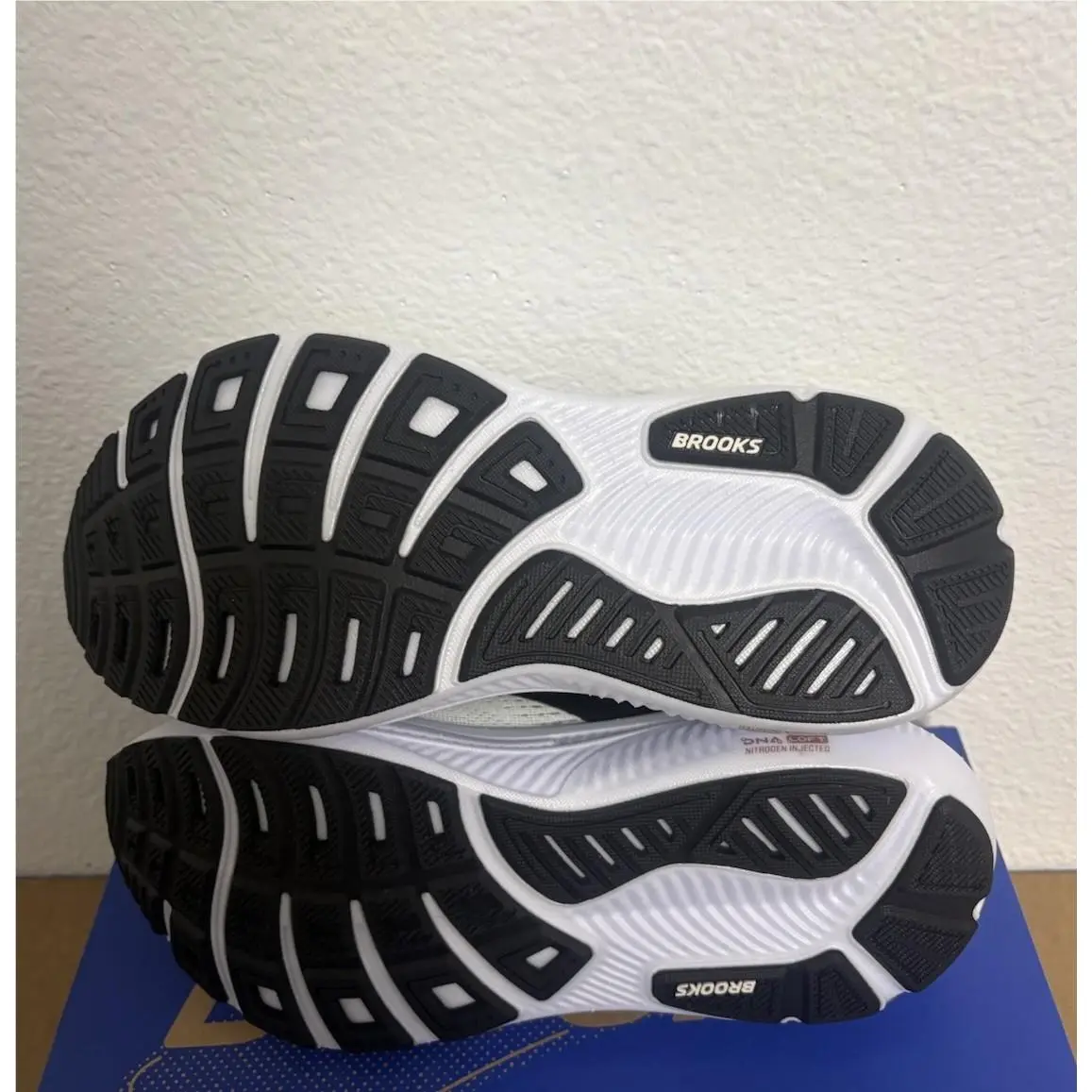Brooks shoes - Brooks Glycerin - Glycerin - White 5