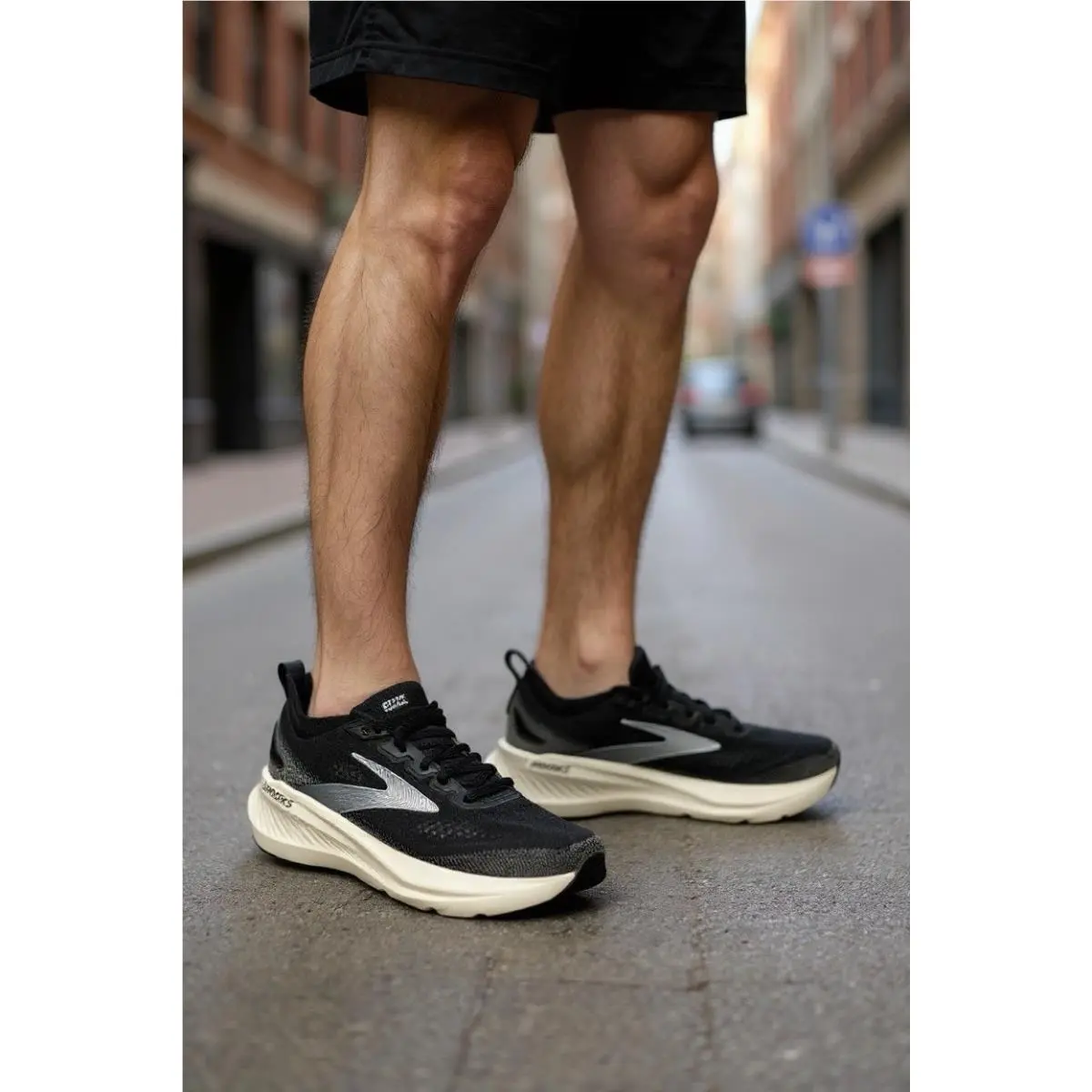 Brooks Glycerin Gts 23 Black Gray White Sneakers Man`s Size 10