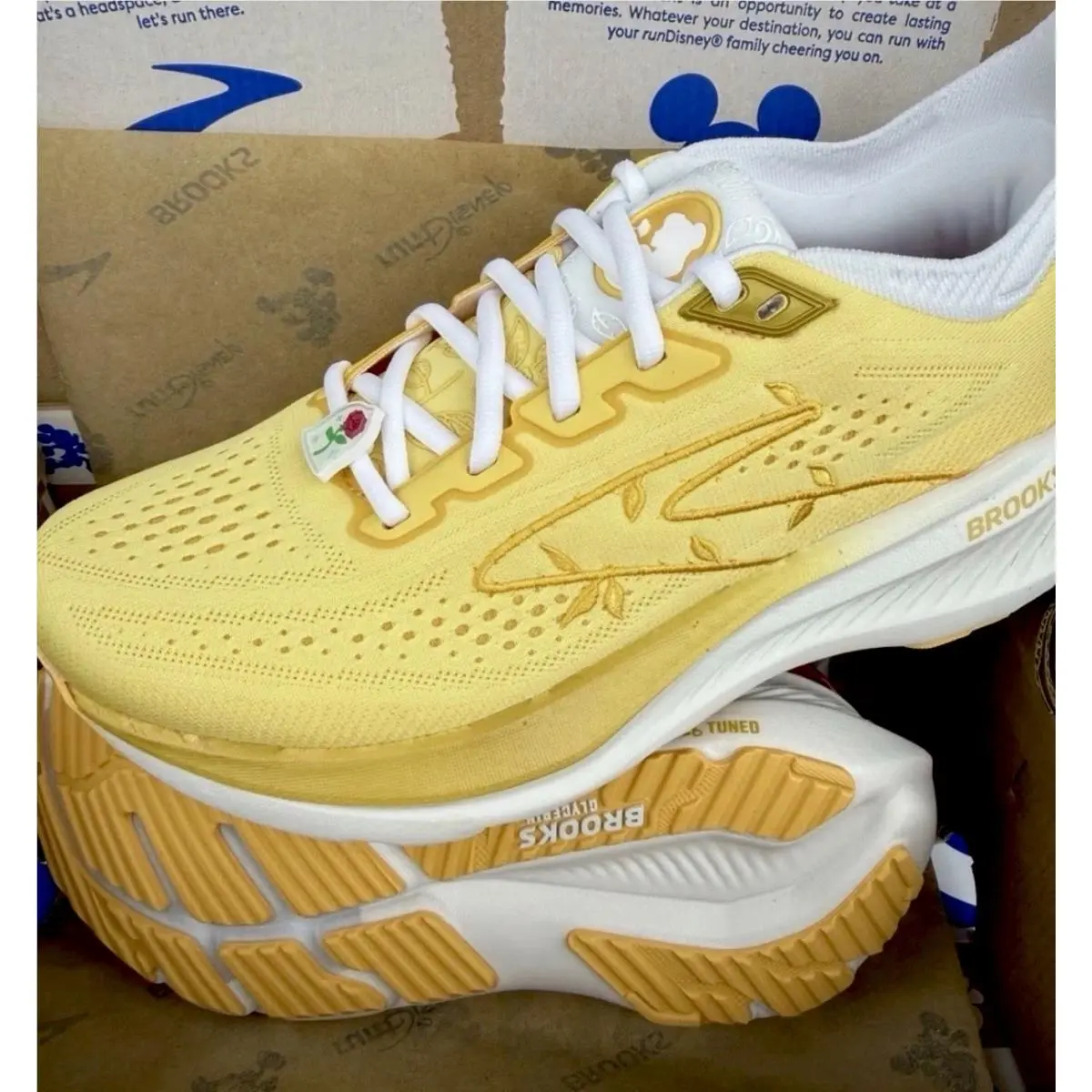 Brooks shoes - Brooks Princess - Princess - Yellow 2