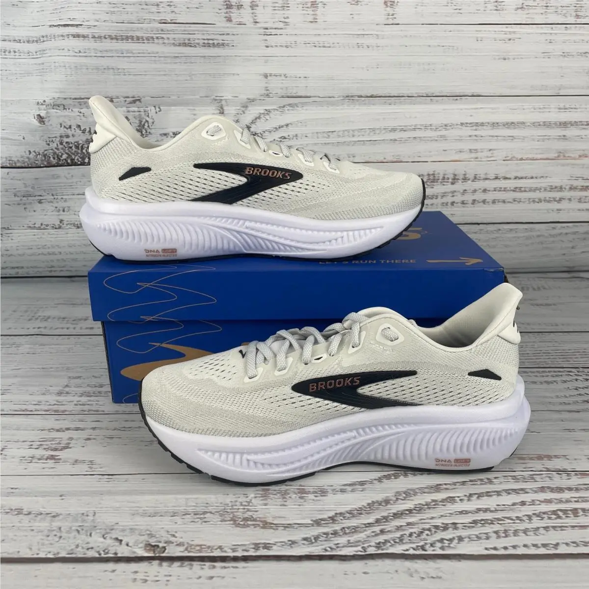 Brooks shoes - Brooks Ghost - Ghost - White (UPC: 195394872460) 0