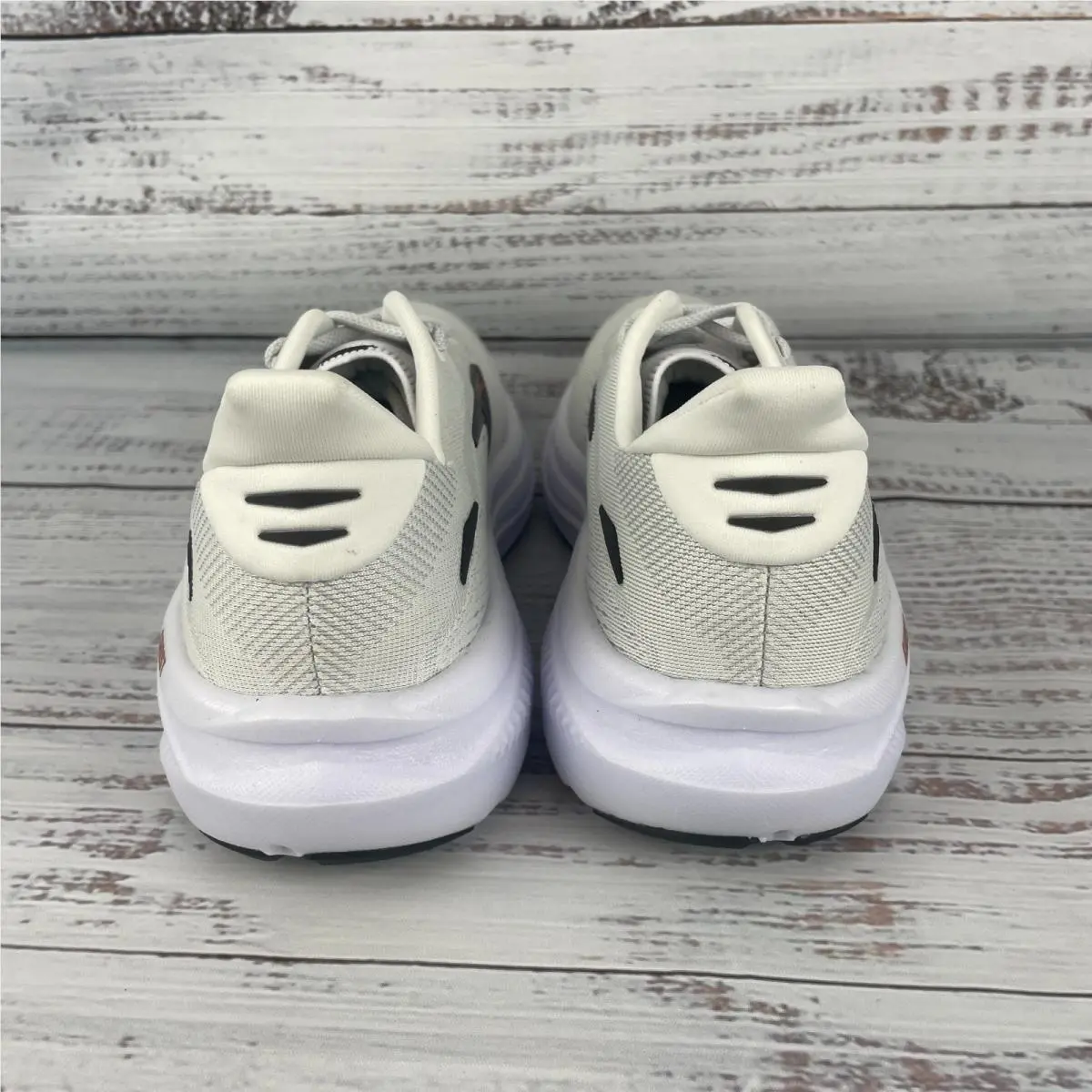 Brooks shoes - Brooks Ghost - Ghost - White (UPC: 195394872460) 3