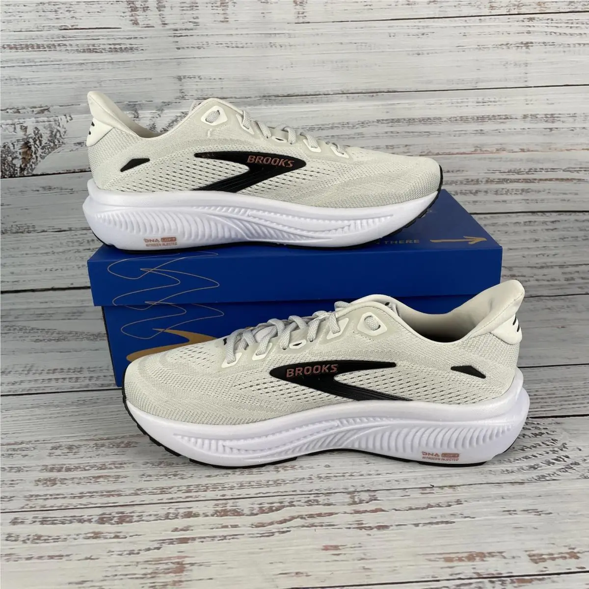 Brooks shoes - Brooks Ghost - Ghost - White (UPC: 195394872705) 0