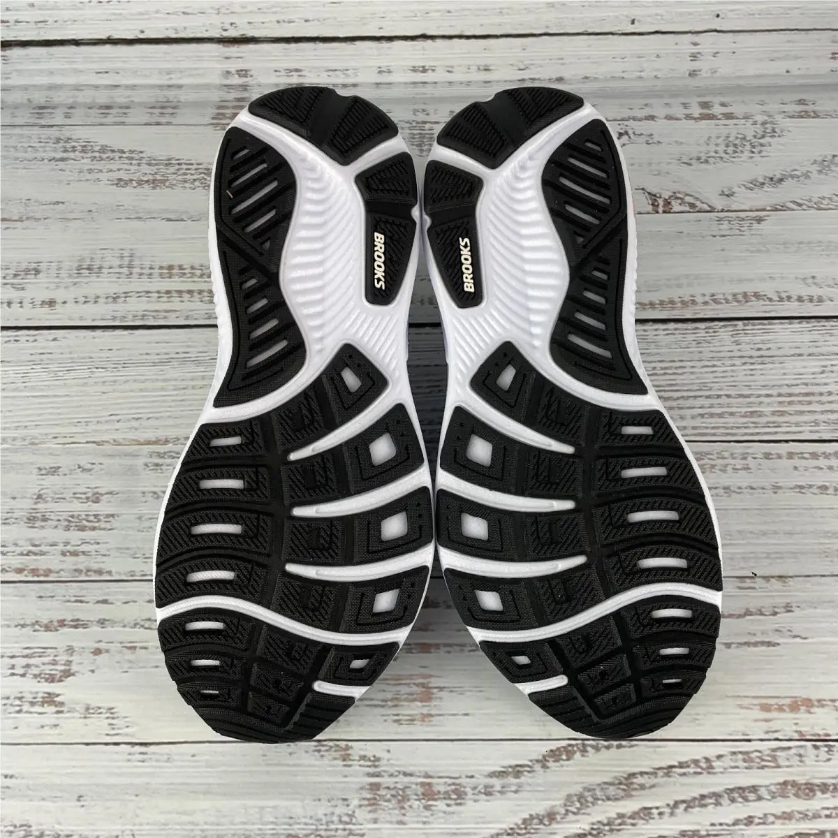 Brooks shoes - Brooks Ghost - Ghost - White (UPC: 195394872705) 6