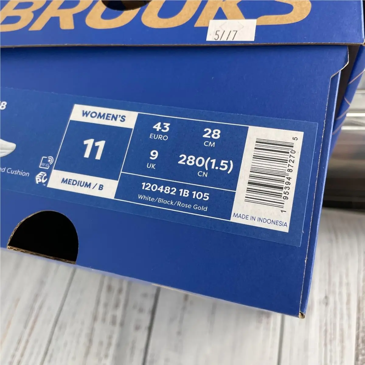 Brooks shoes - Brooks Ghost - Ghost - White (UPC: 195394872705) 9