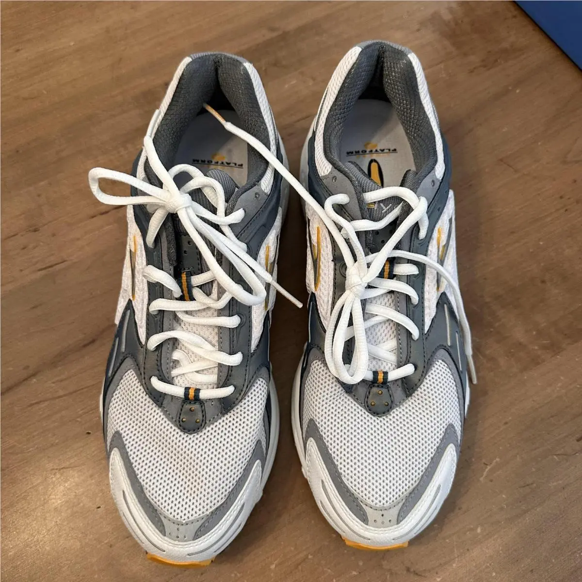 Brooks shoes - Unknown - Unknown - White 0
