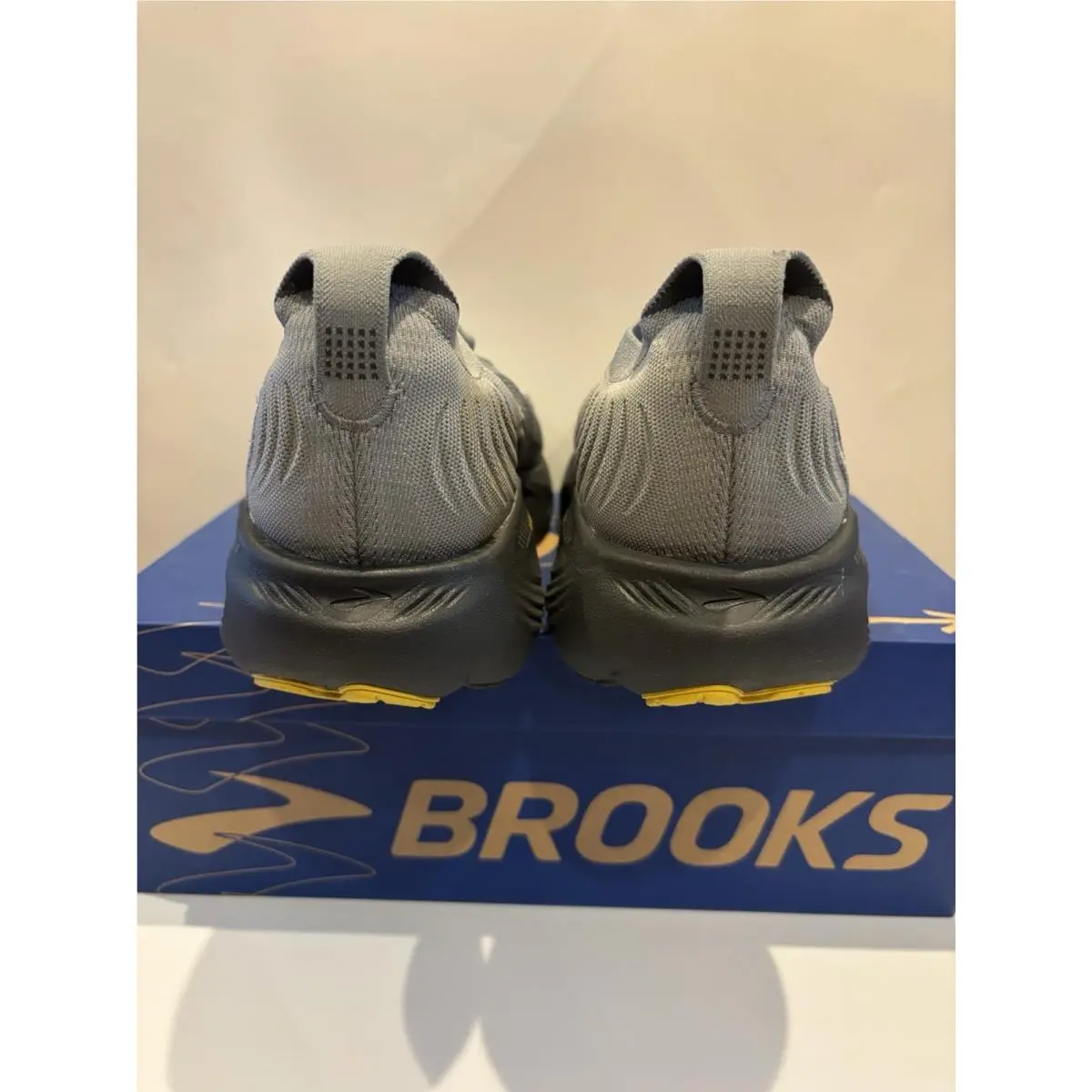 Brooks shoes - Brooks Glycerin 23 - Glycerin - Primer Grey/ Ebony/ Jasmin 2
