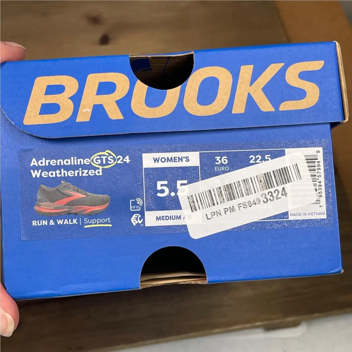 Brooks shoes - Brooks Adrenaline GTS 24 - Adrenaline GTS - Black 11