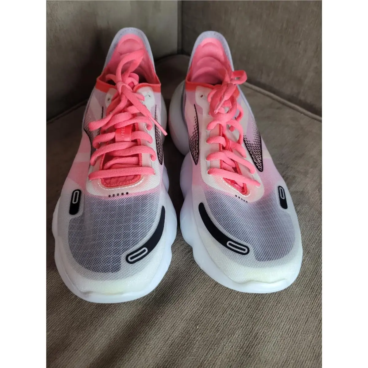 Brooks shoes - Brooks Aurora - Aurora - 1203541B068 - Grey/Coral/Black, Manufacturer: Grey/Coral/Black (UPC: 190340948244) 1